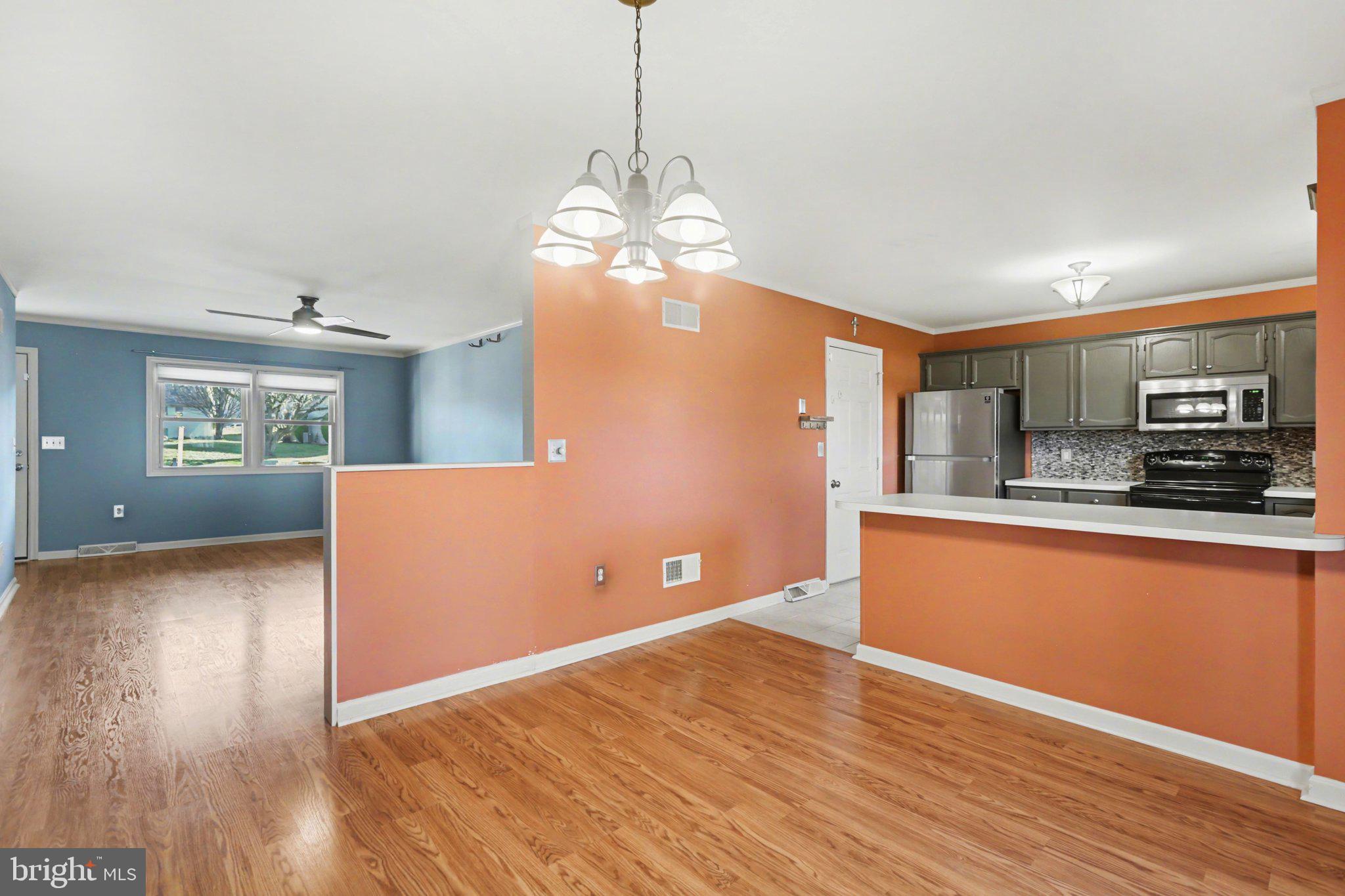 WOODRIDGE - Residential