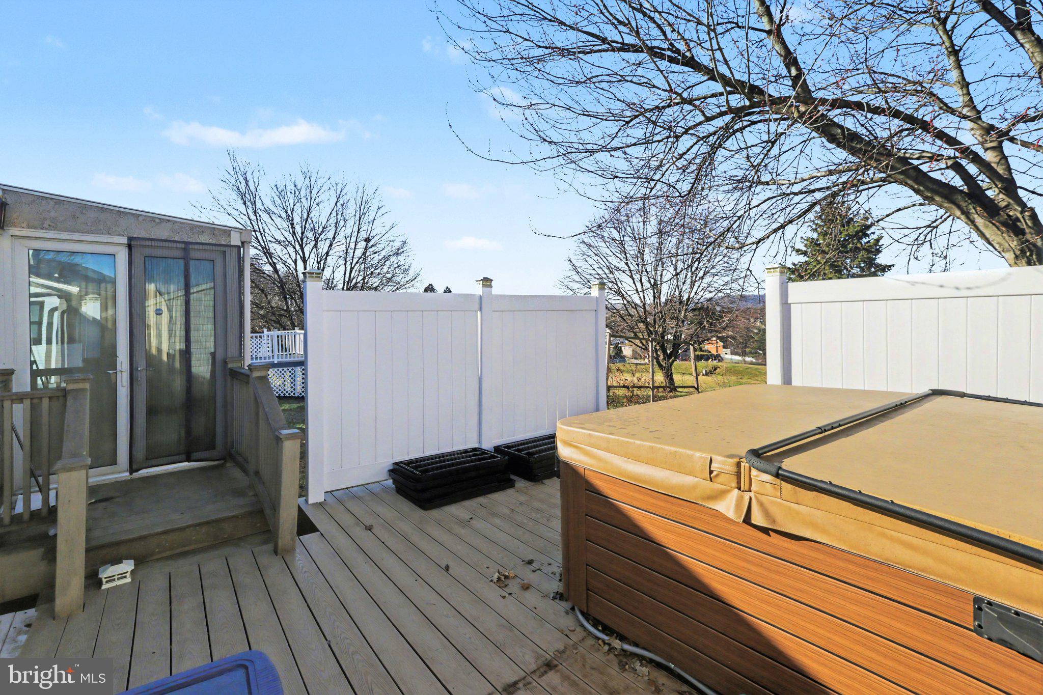 WOODRIDGE - Residential