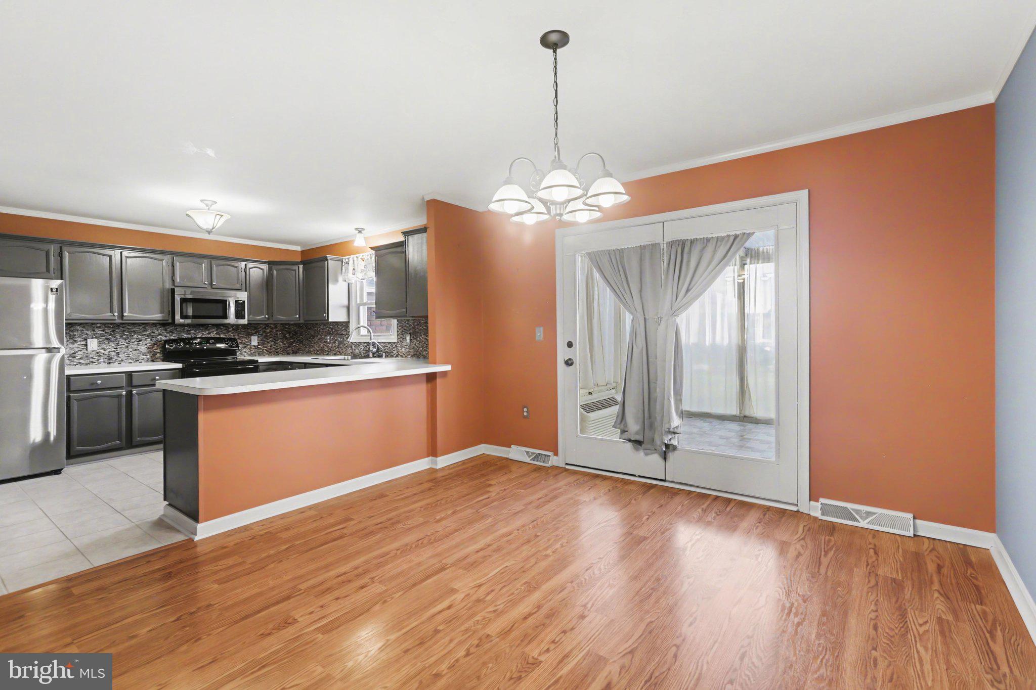 WOODRIDGE - Residential