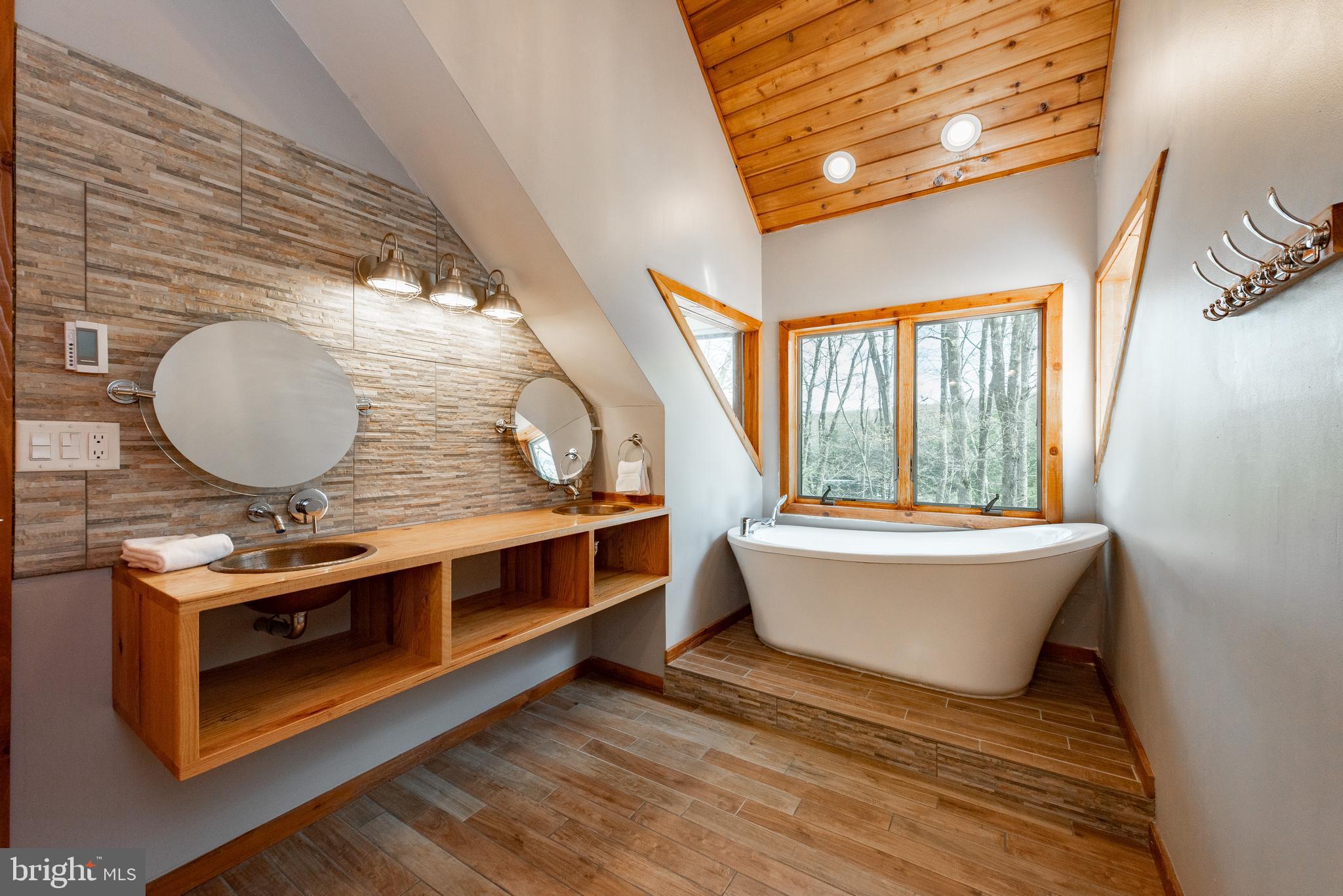 MILLHOUSE - Residential