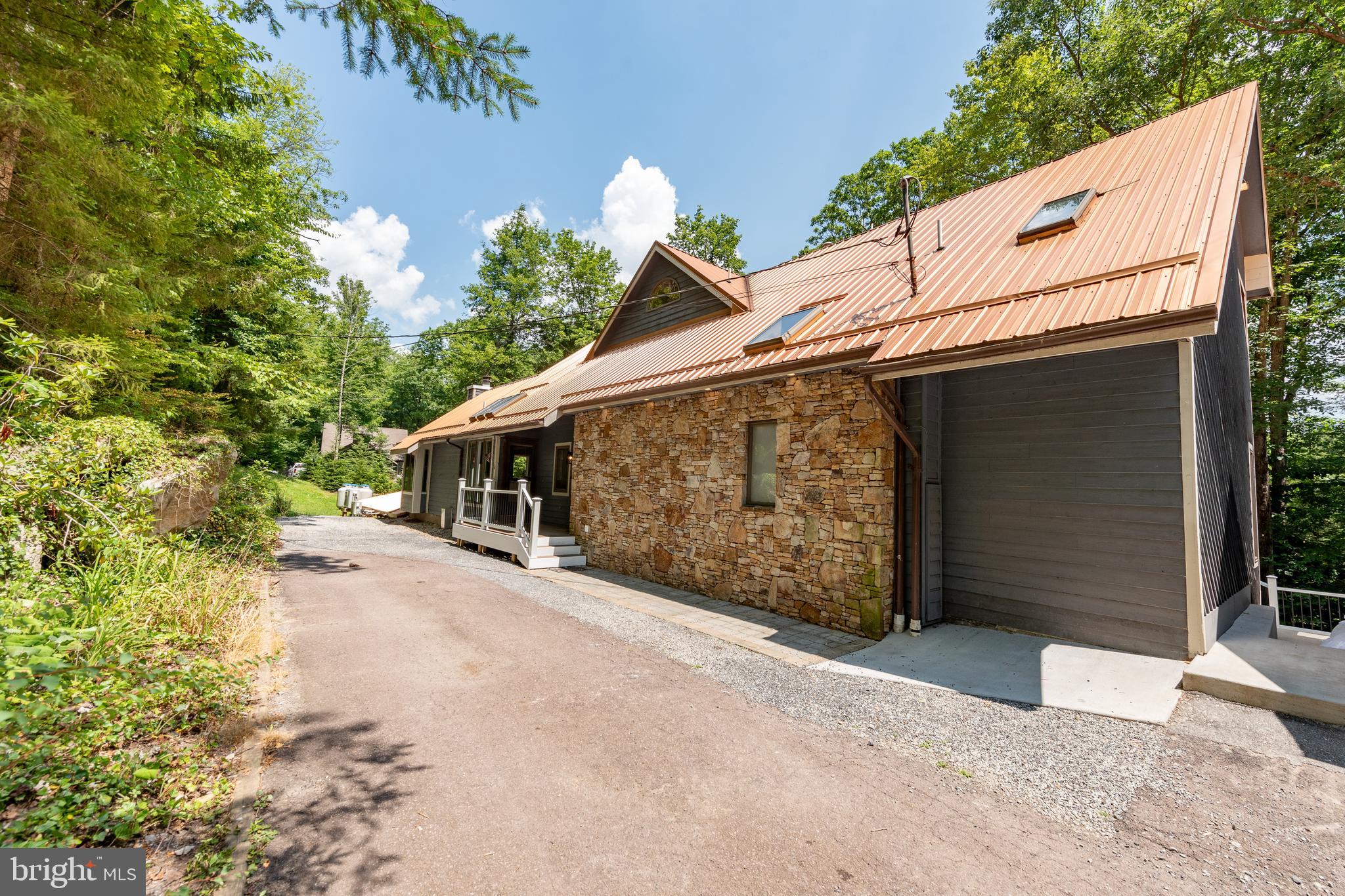 MILLHOUSE - Residential