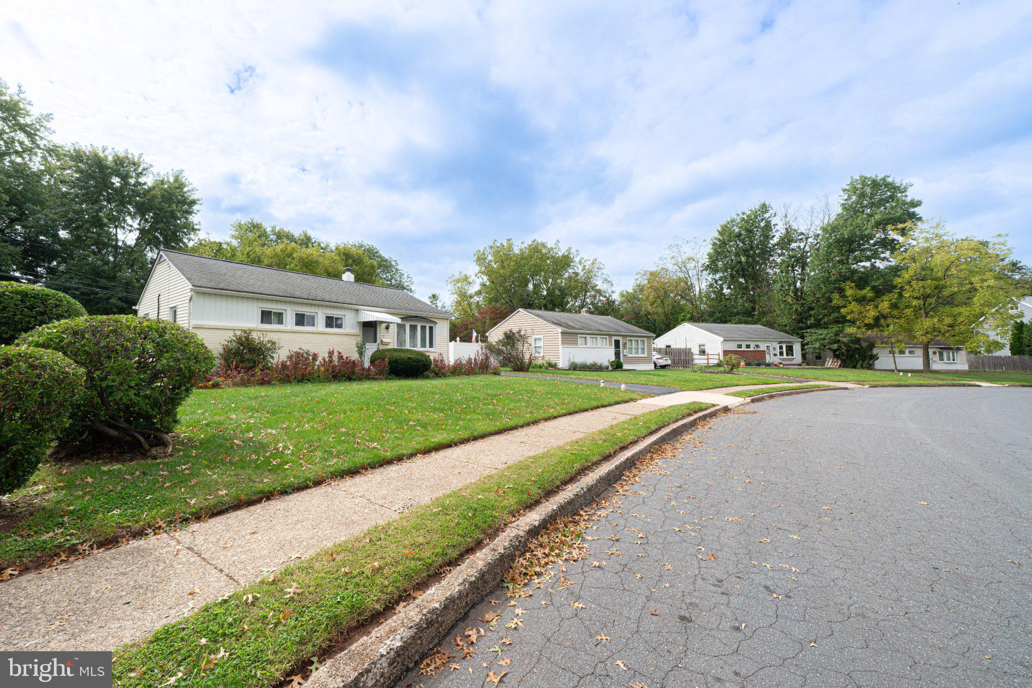 521 WINDING ROAD