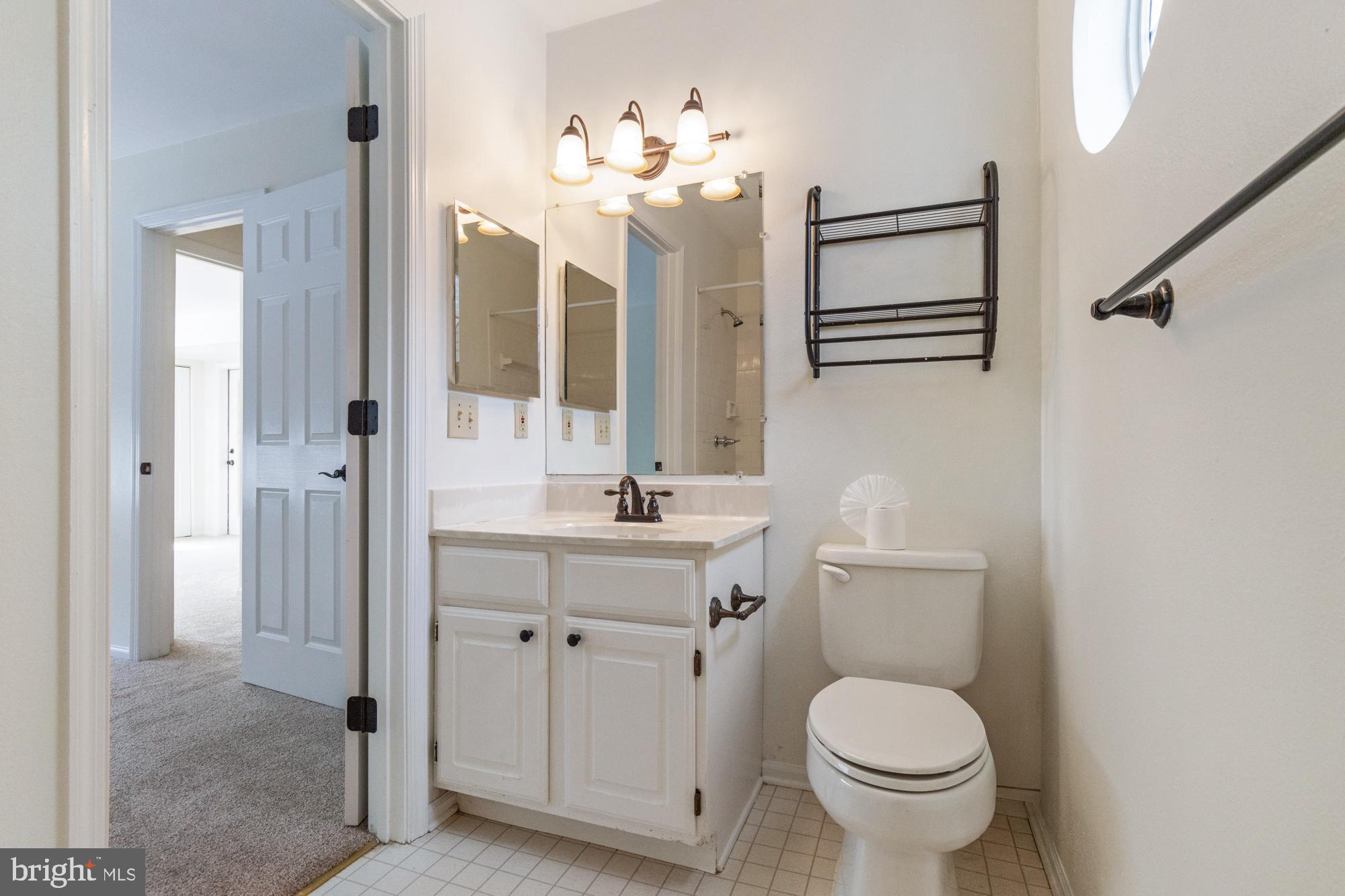 ENGLISH COUNTRY MANOR - Residential