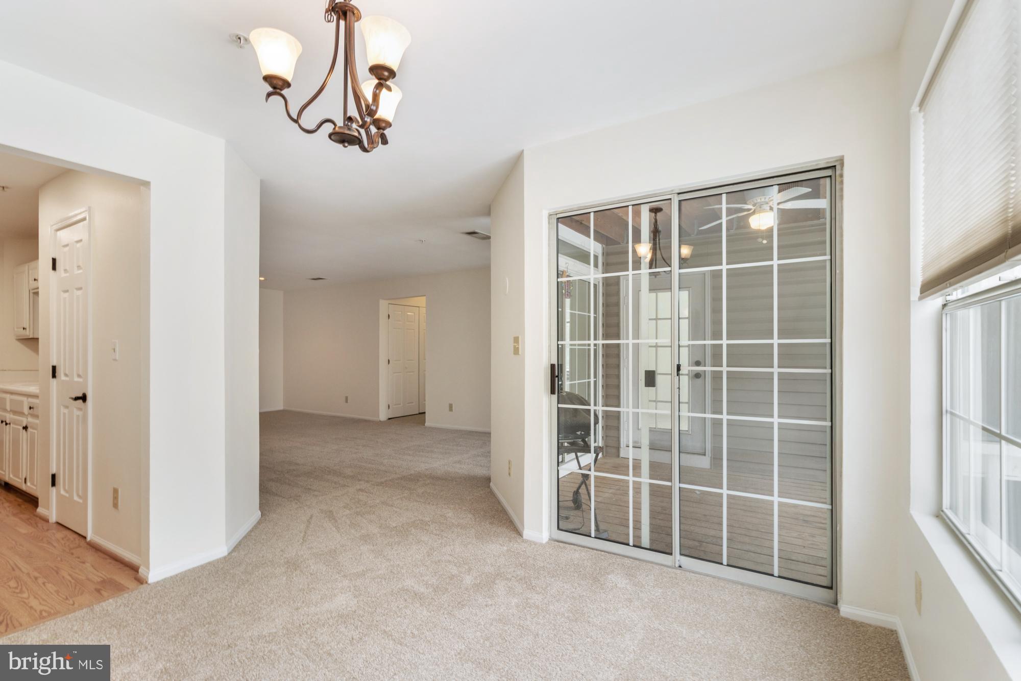 ENGLISH COUNTRY MANOR - Residential