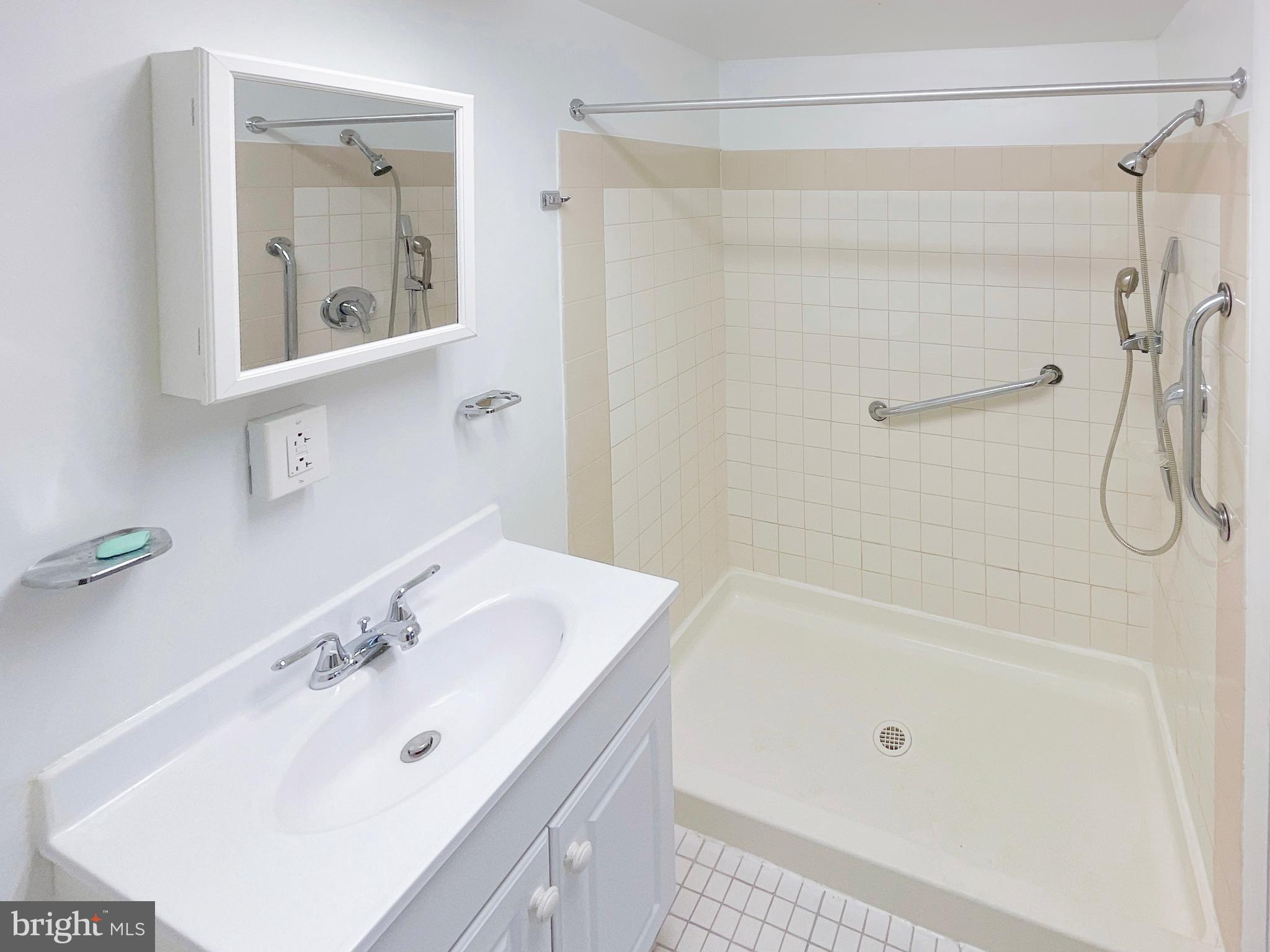 STRAWBERRY MANSION - Residential