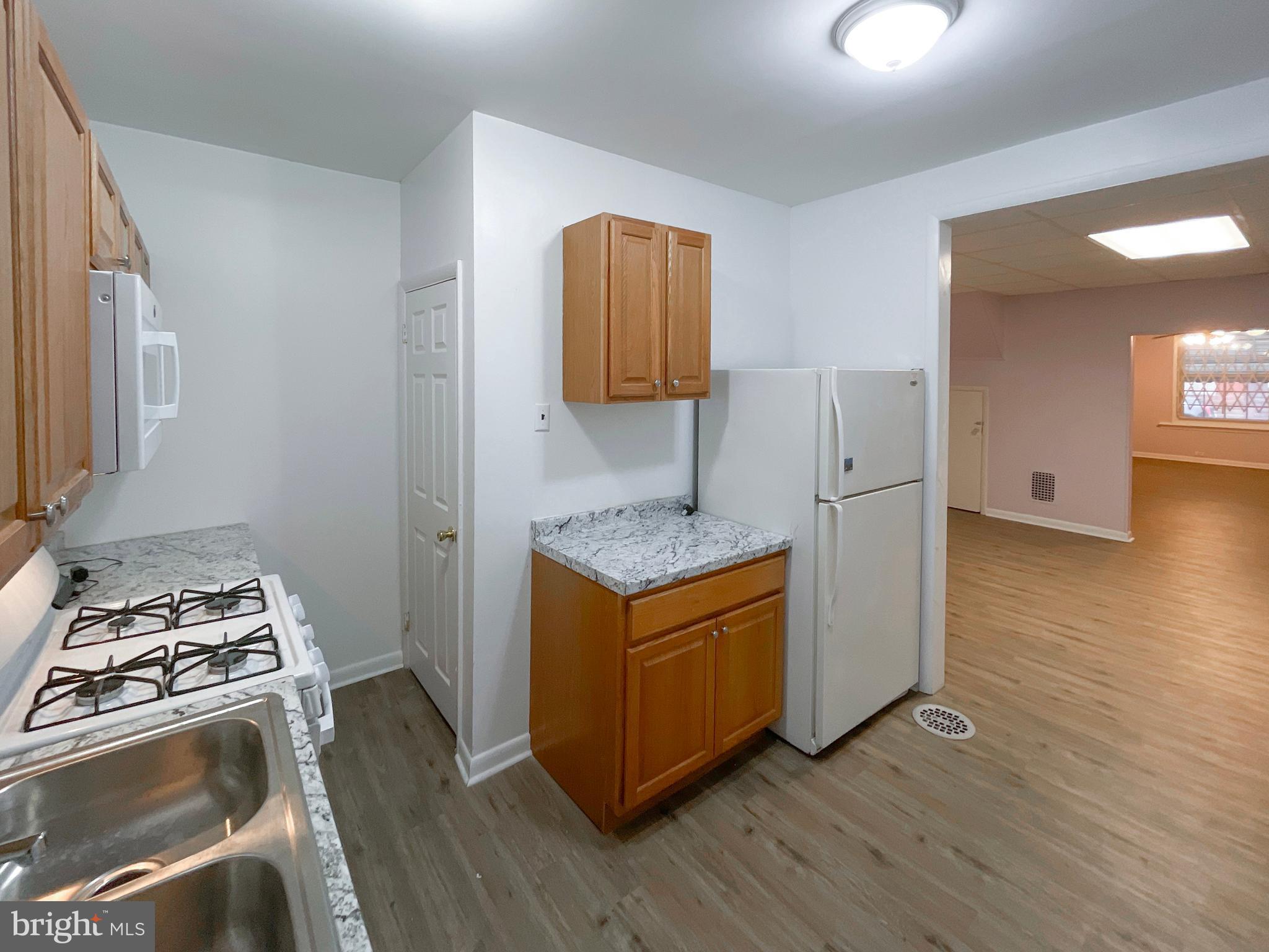 STRAWBERRY MANSION - Residential