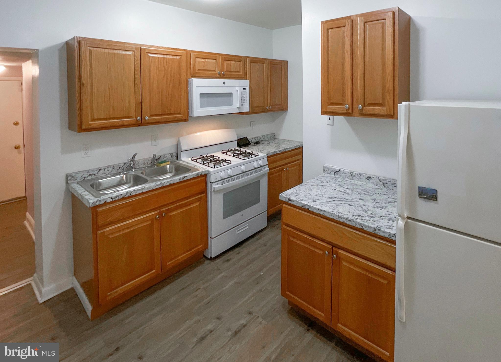 STRAWBERRY MANSION - Residential