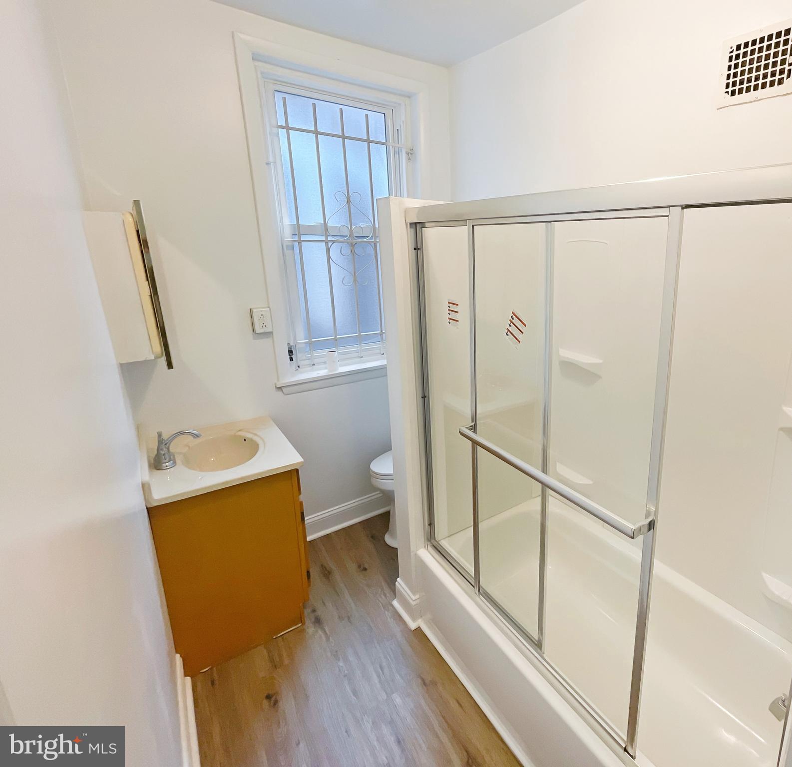 STRAWBERRY MANSION - Residential