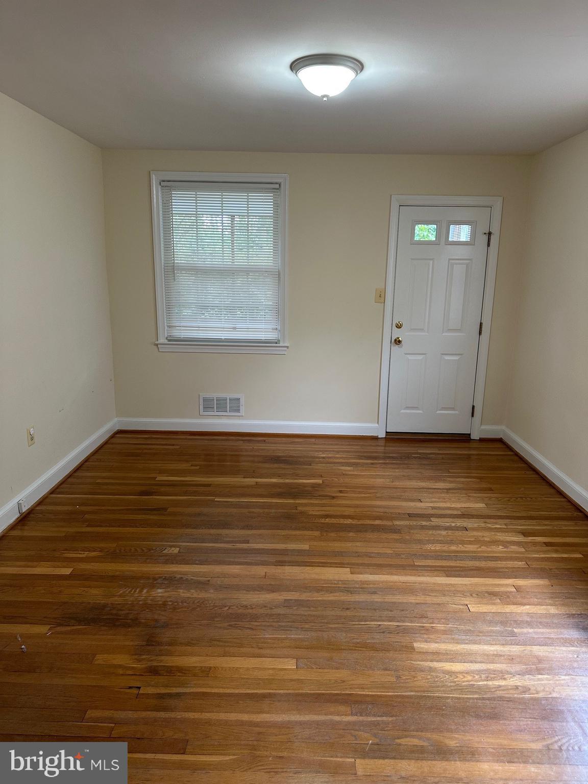 LIGON KNOLLS - Residential