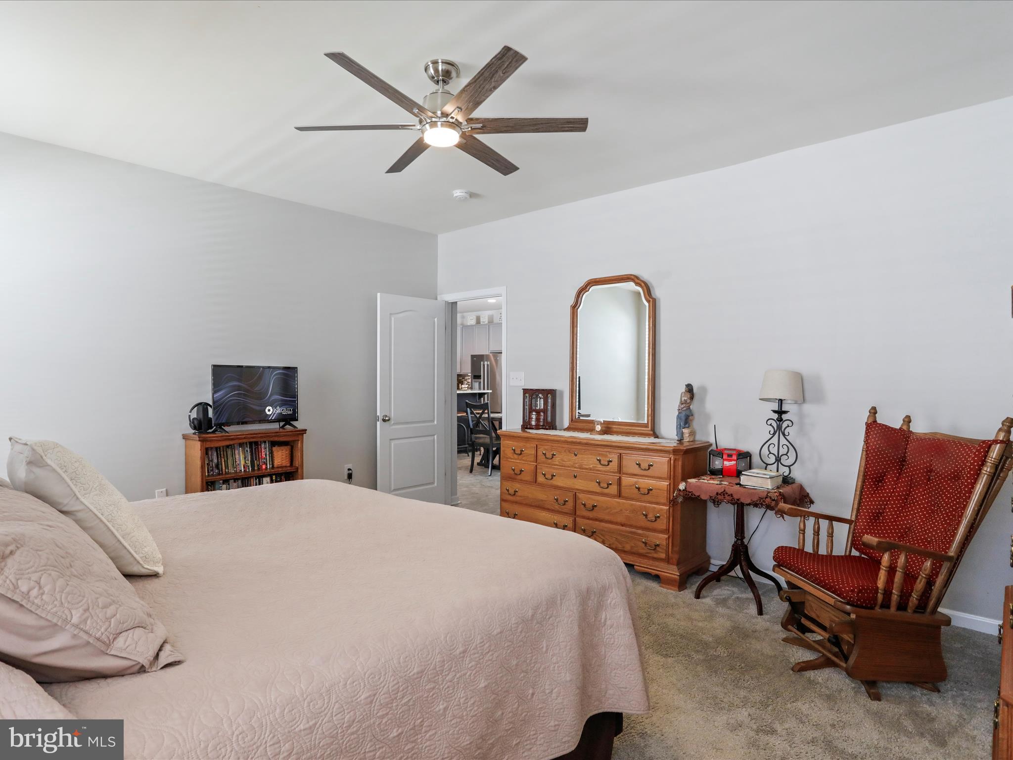 LAKELAND PLACE - Residential