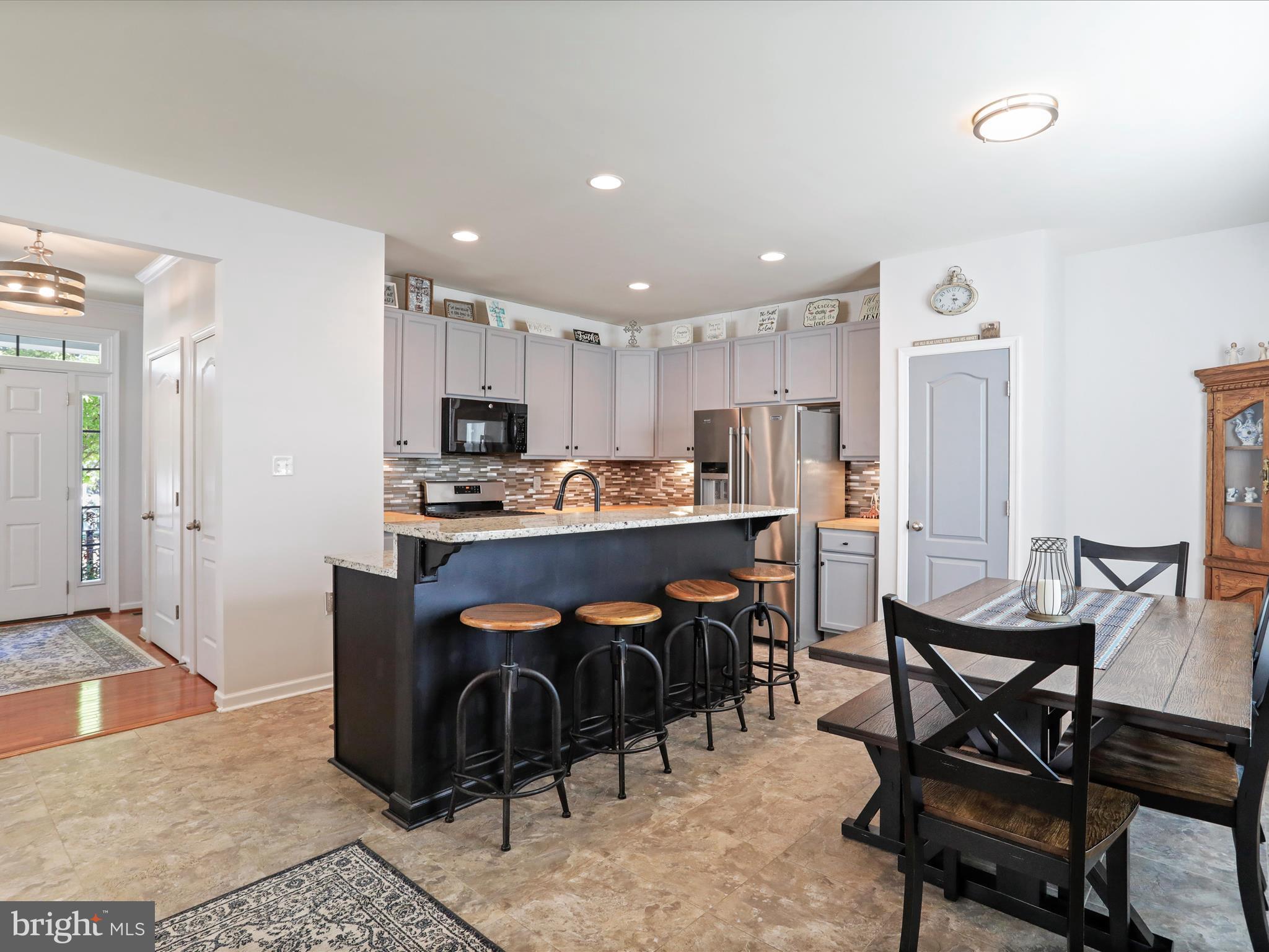 LAKELAND PLACE - Residential