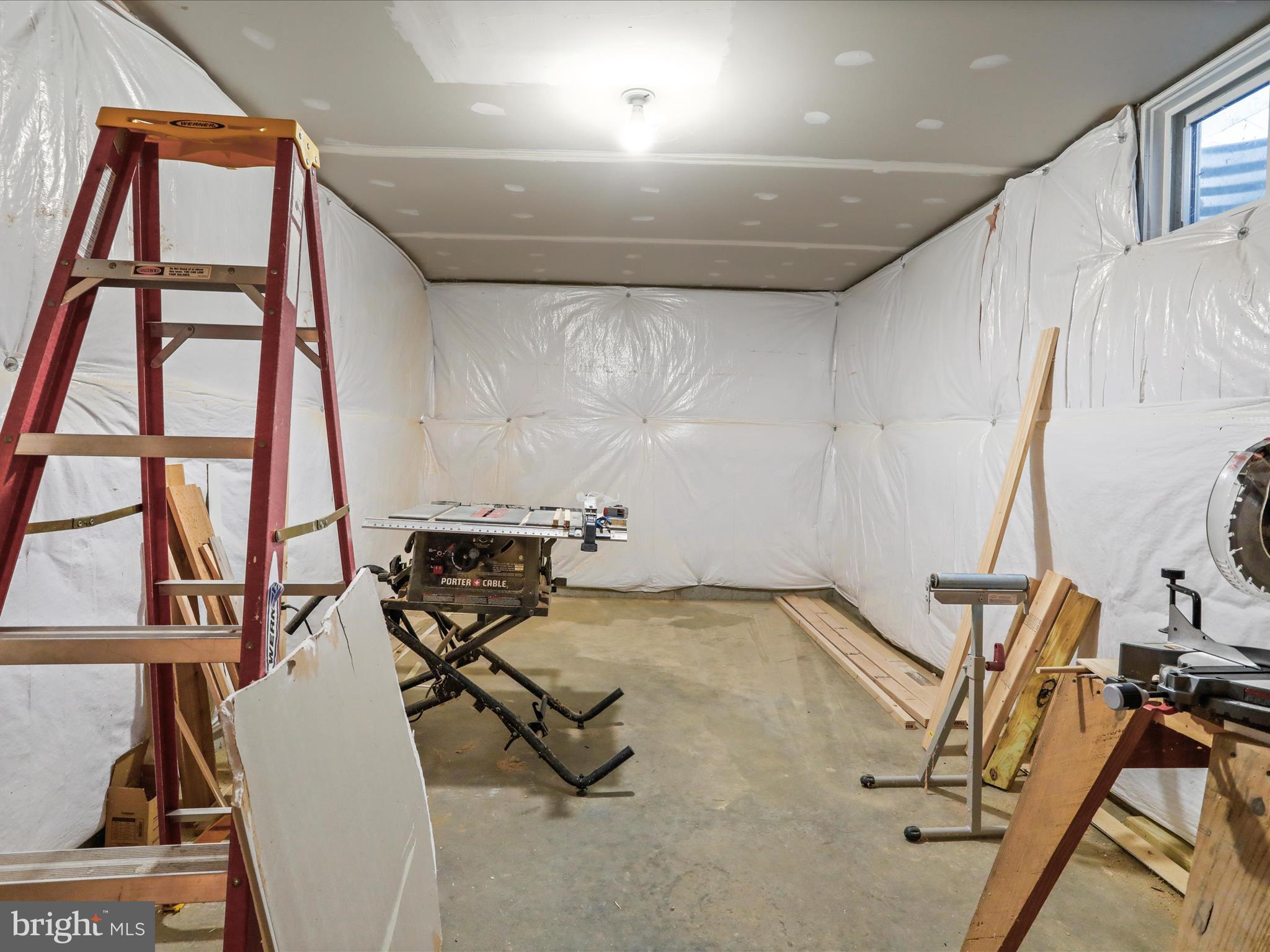 LAKELAND PLACE - Residential