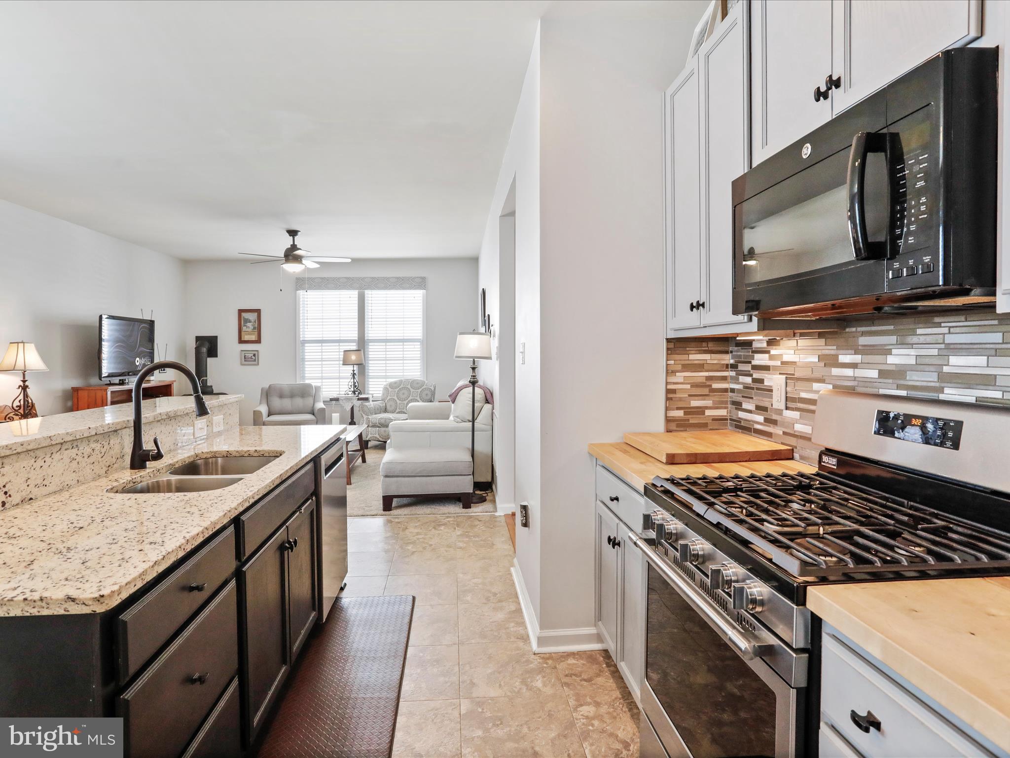 LAKELAND PLACE - Residential