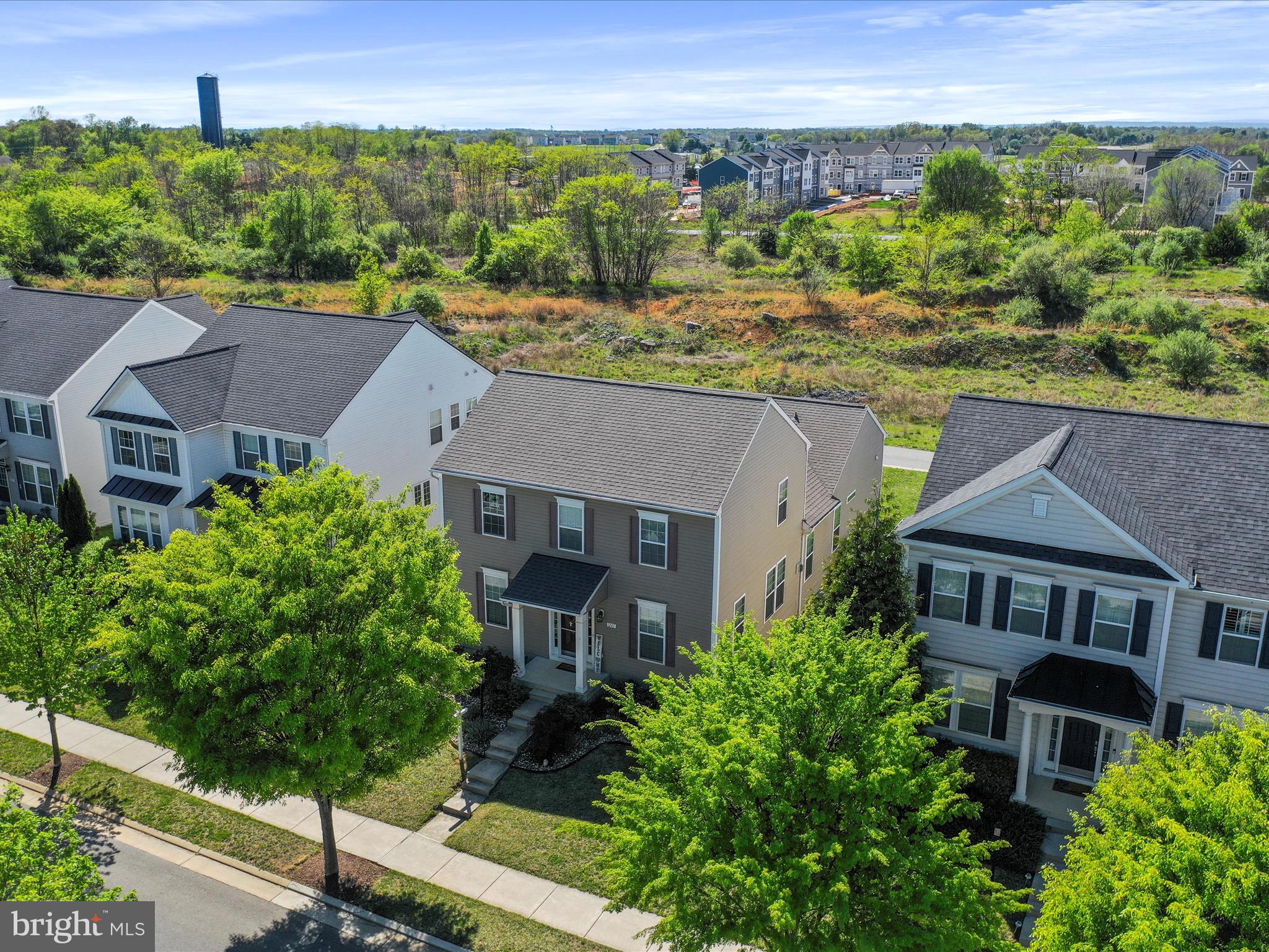 LAKELAND PLACE - Residential