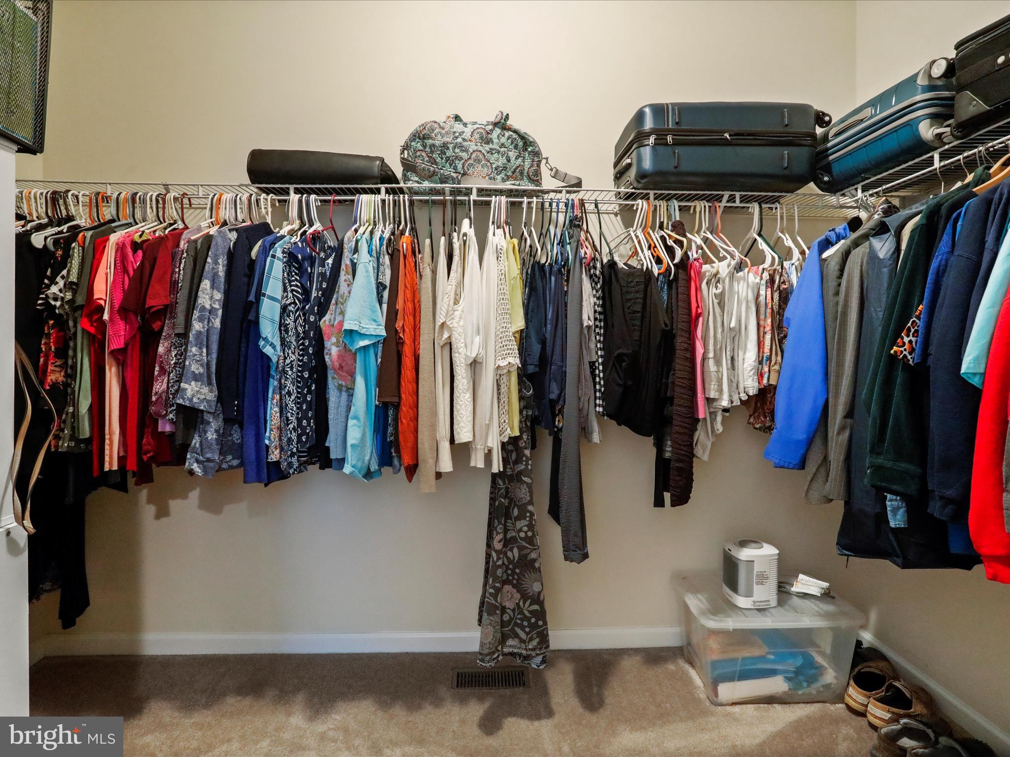 LAKELAND PLACE - Residential