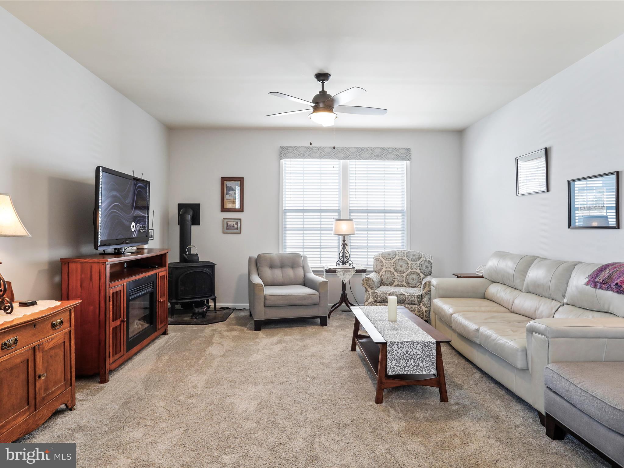 LAKELAND PLACE - Residential