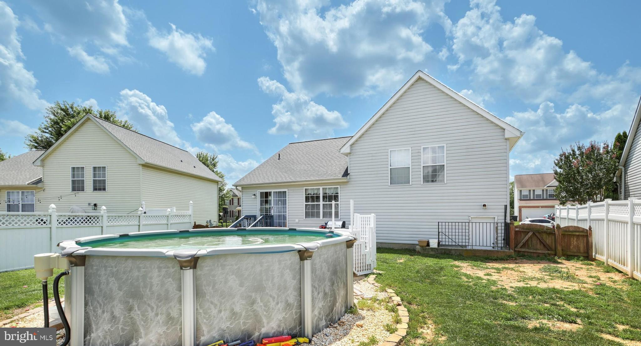 CROSSROADS OVERLOOK - Residential