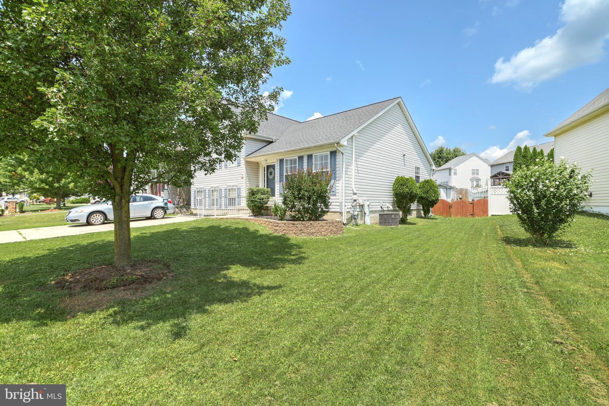 CROSSROADS OVERLOOK - Residential