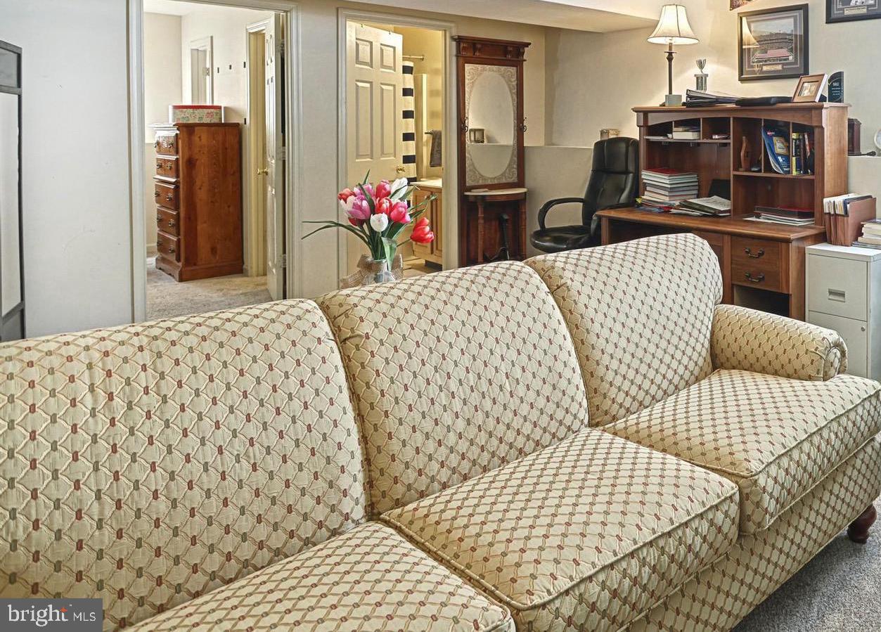 CROSSROADS OVERLOOK - Residential