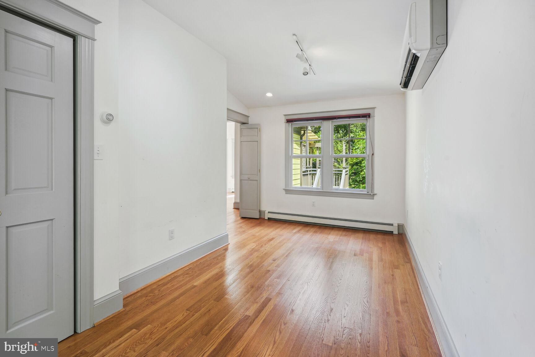 SOMERSET HEIGHTS - Residential