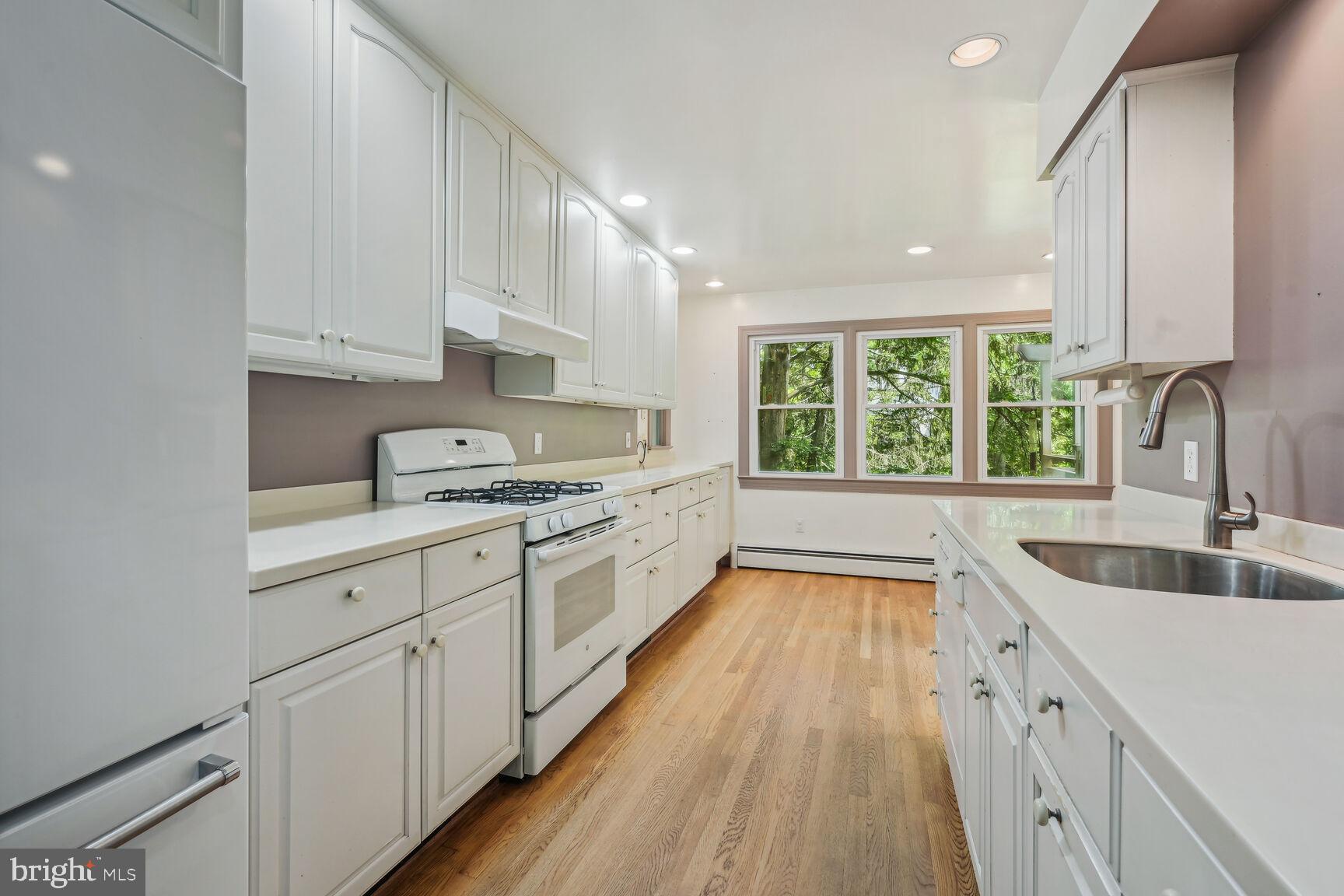 SOMERSET HEIGHTS - Residential