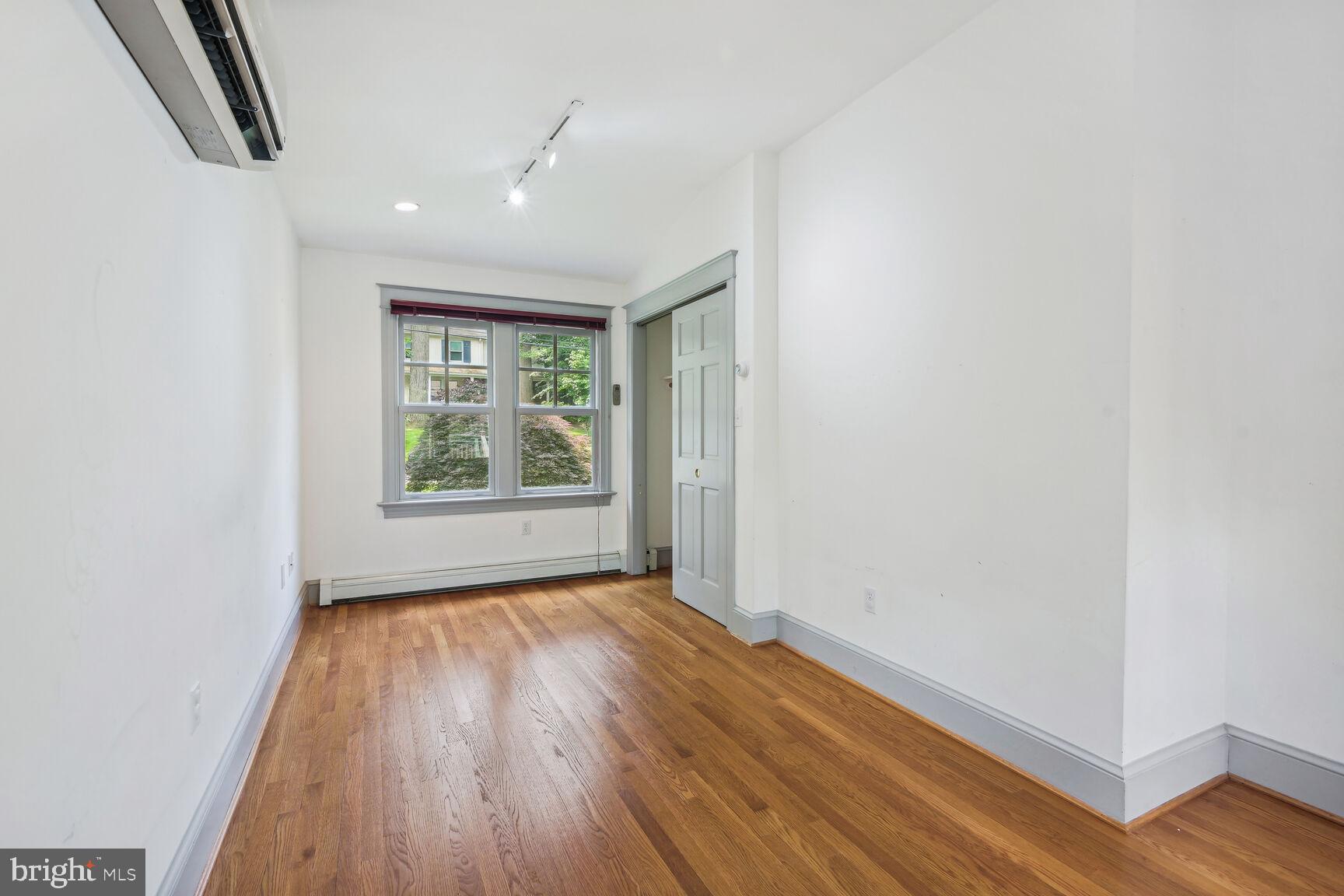 SOMERSET HEIGHTS - Residential