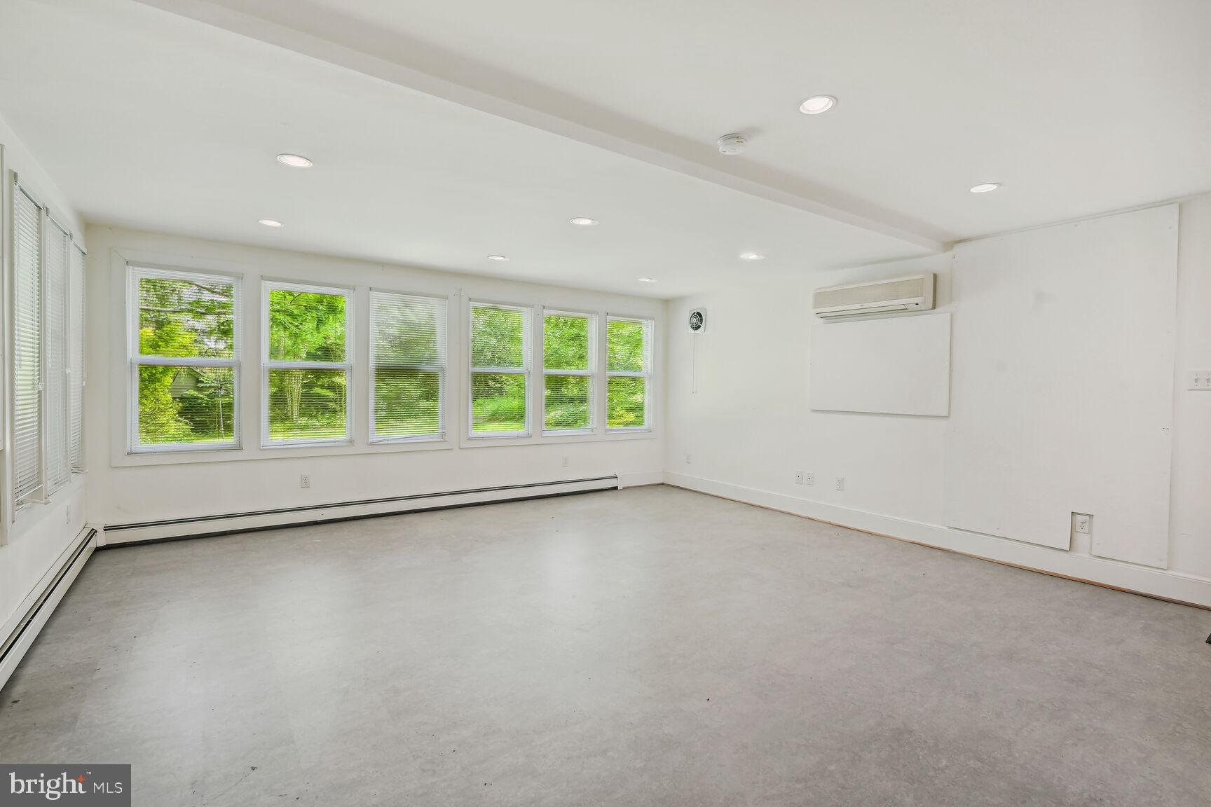 SOMERSET HEIGHTS - Residential