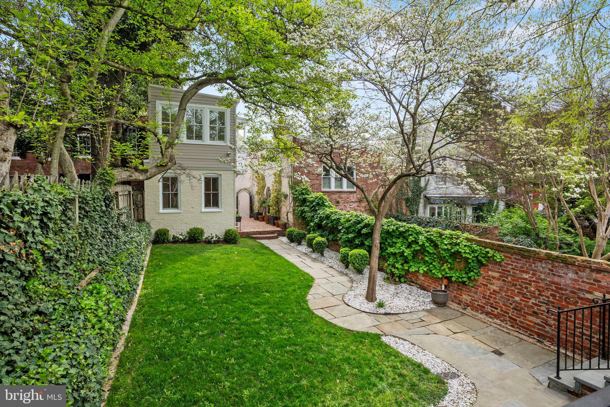 GEORGETOWN - Residential