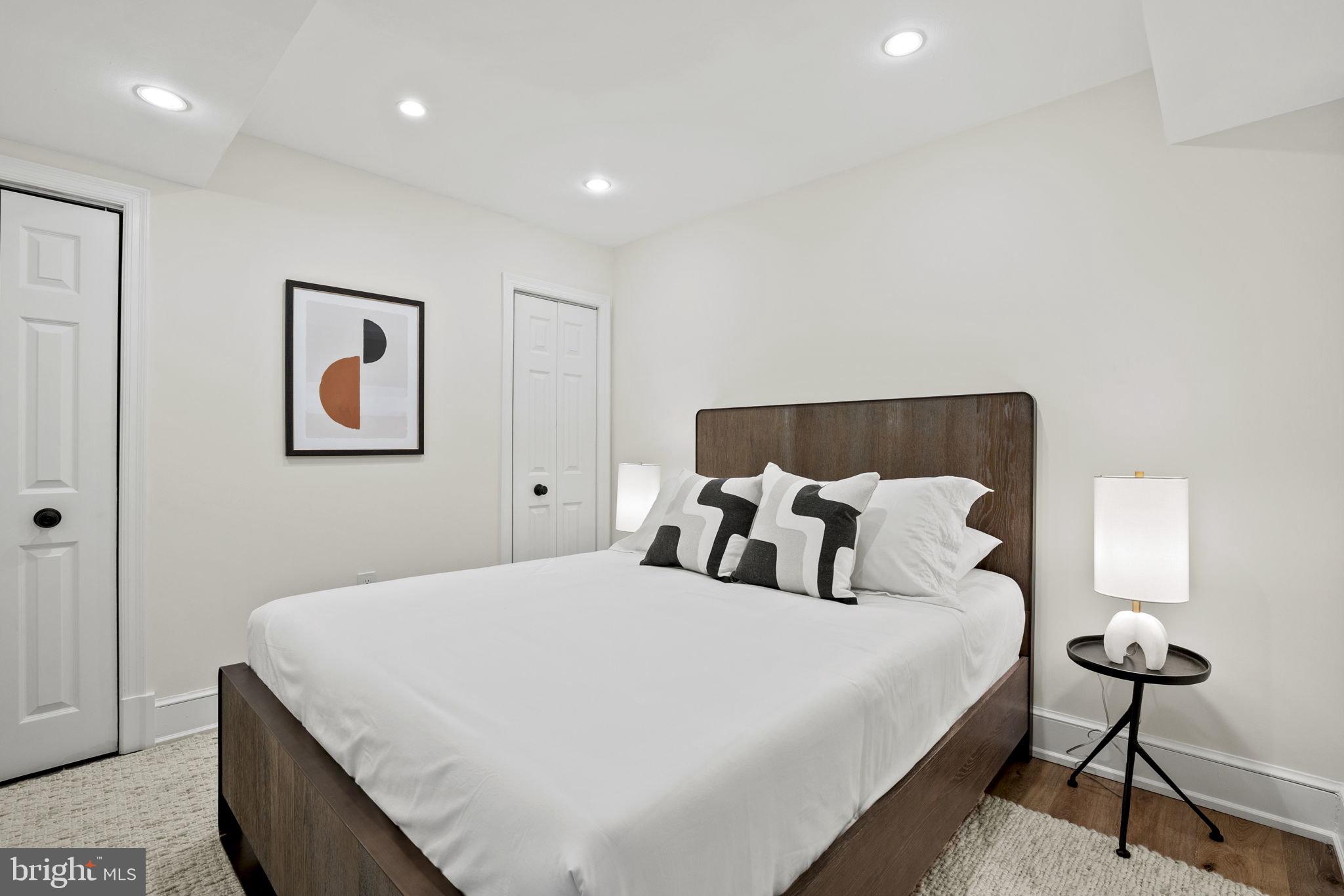 GEORGETOWN - Residential