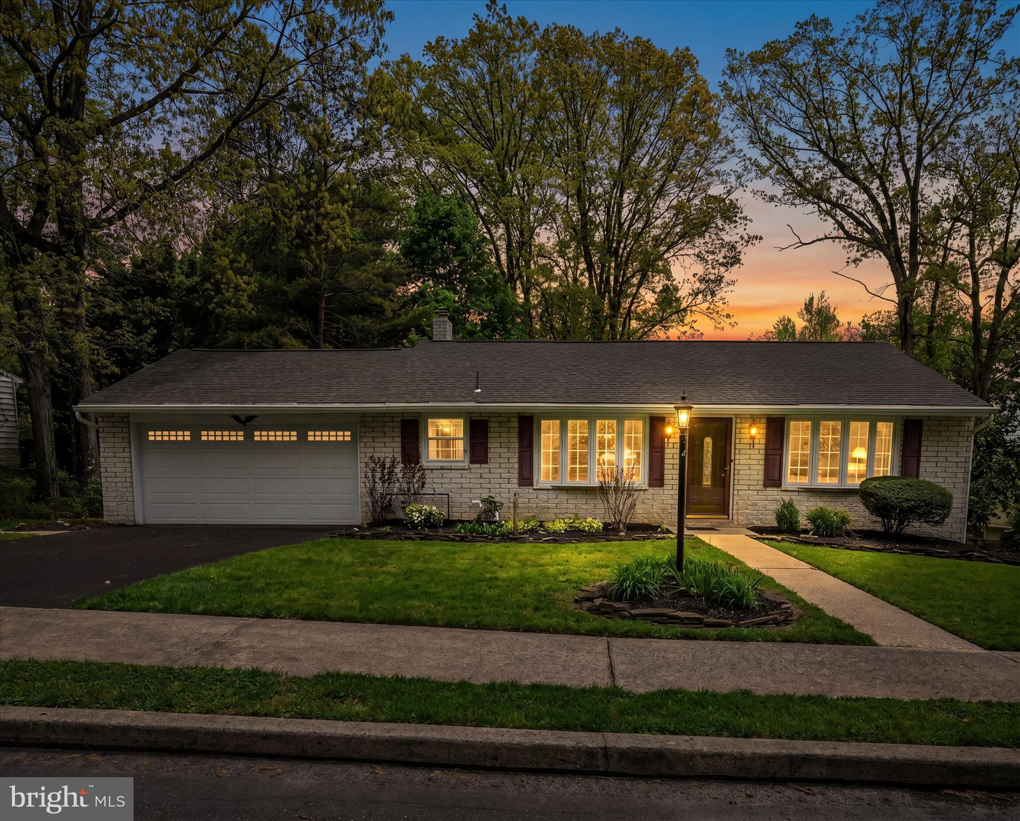 MARY WOOD - Residential
