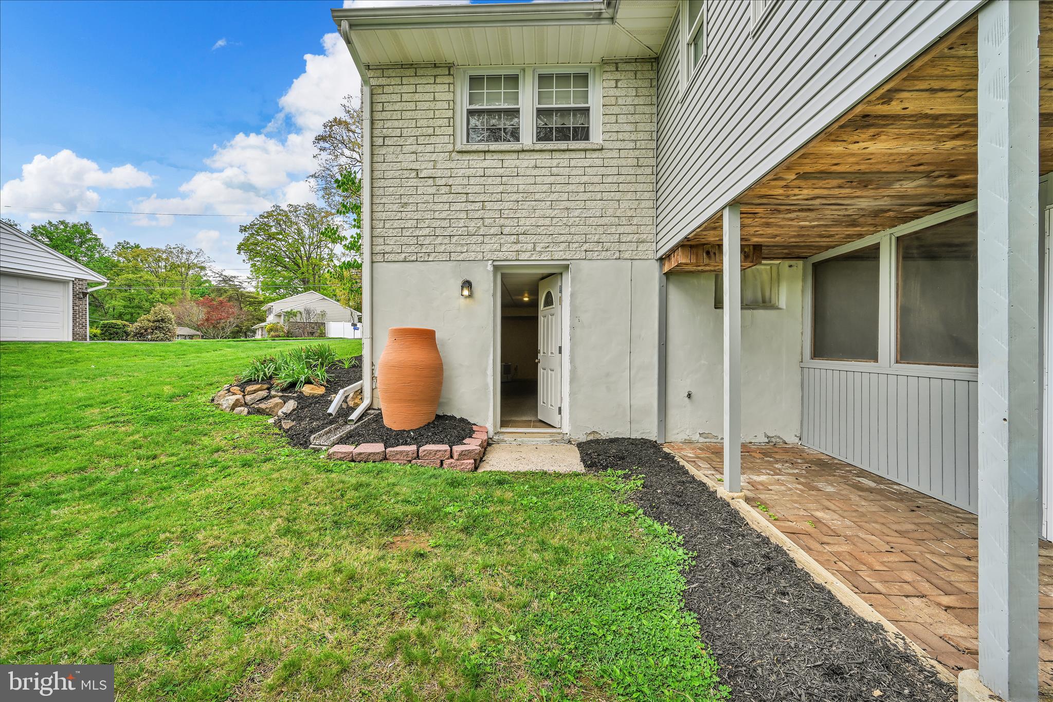 MARY WOOD - Residential