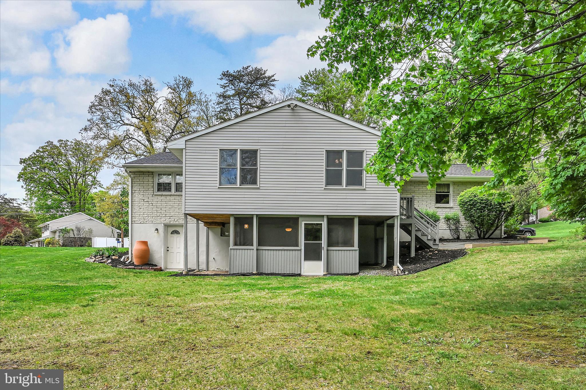 MARY WOOD - Residential