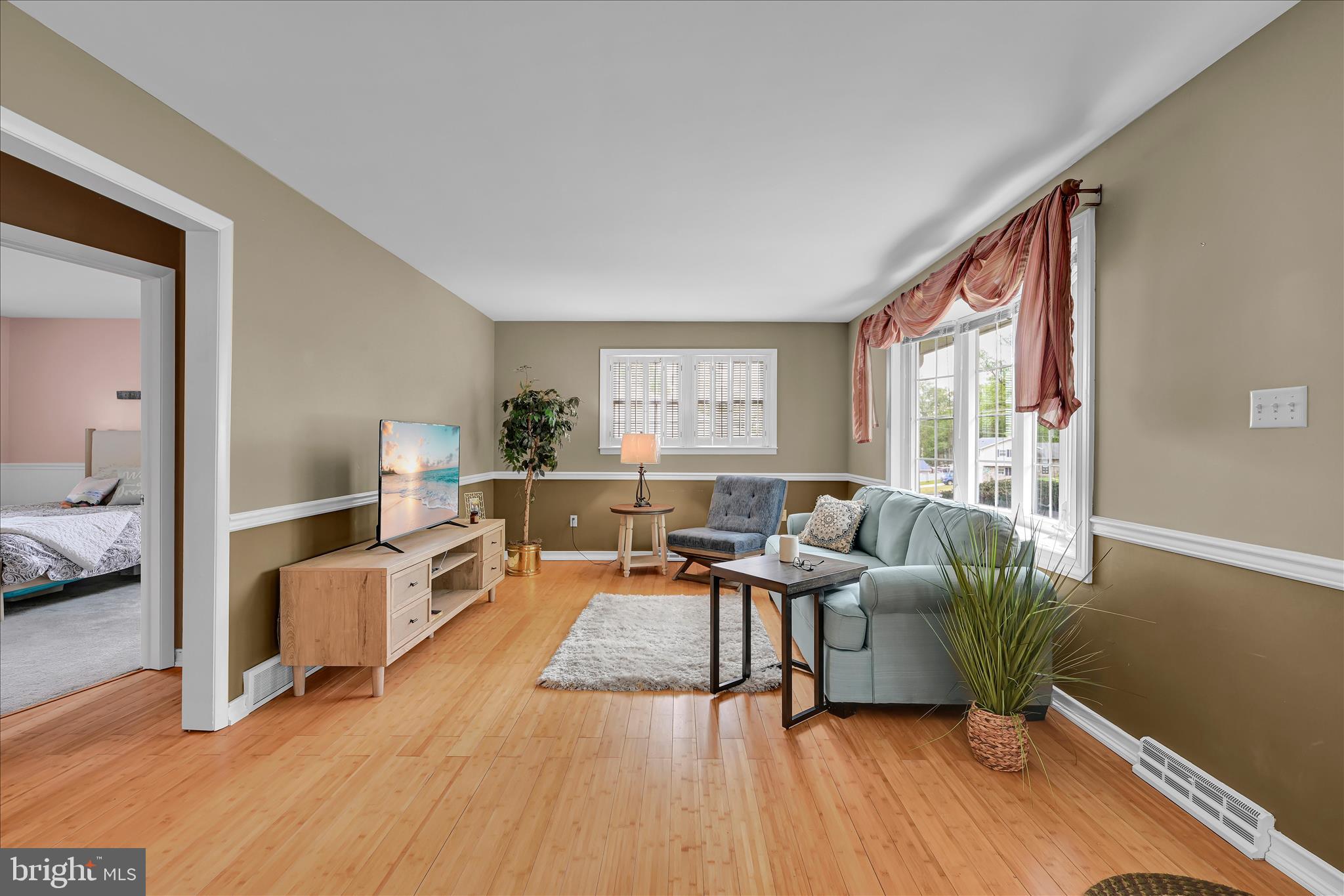 MARY WOOD - Residential