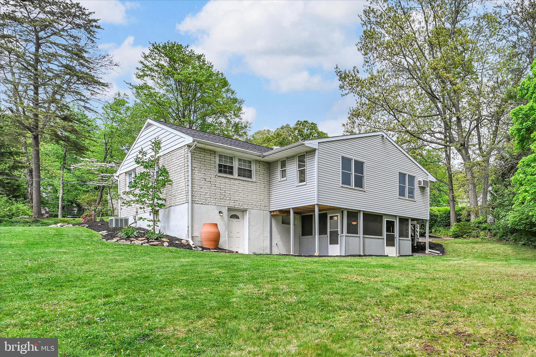 MARY WOOD - Residential
