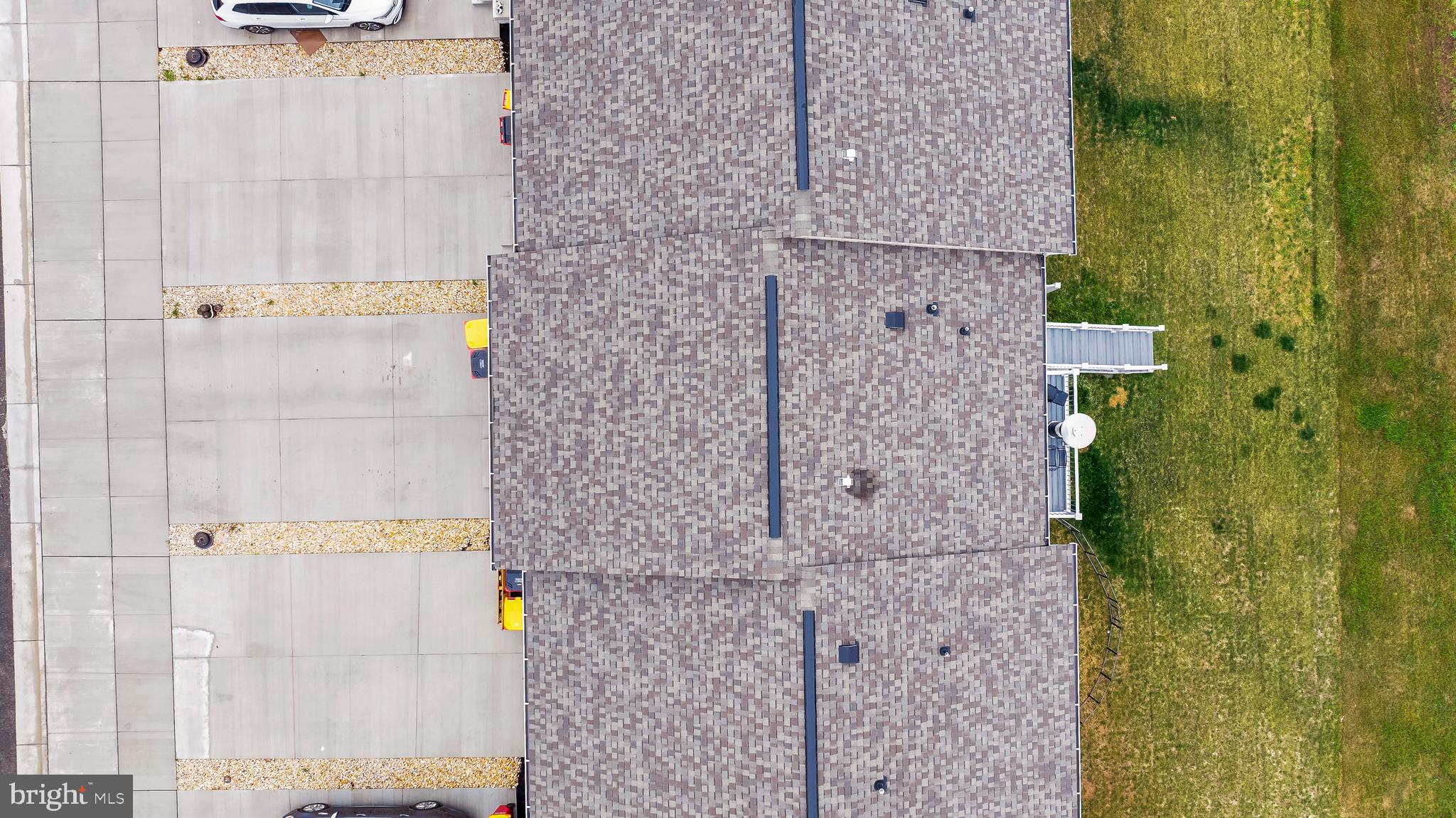 TOWNES AT TATE MANOR - Residential