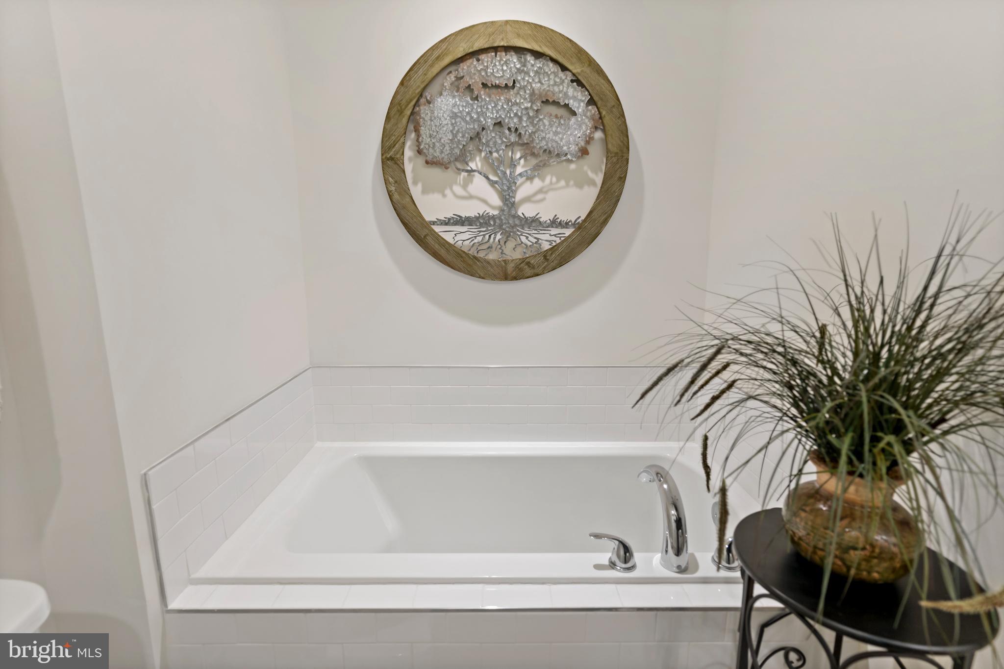 TOWNES AT TATE MANOR - Residential