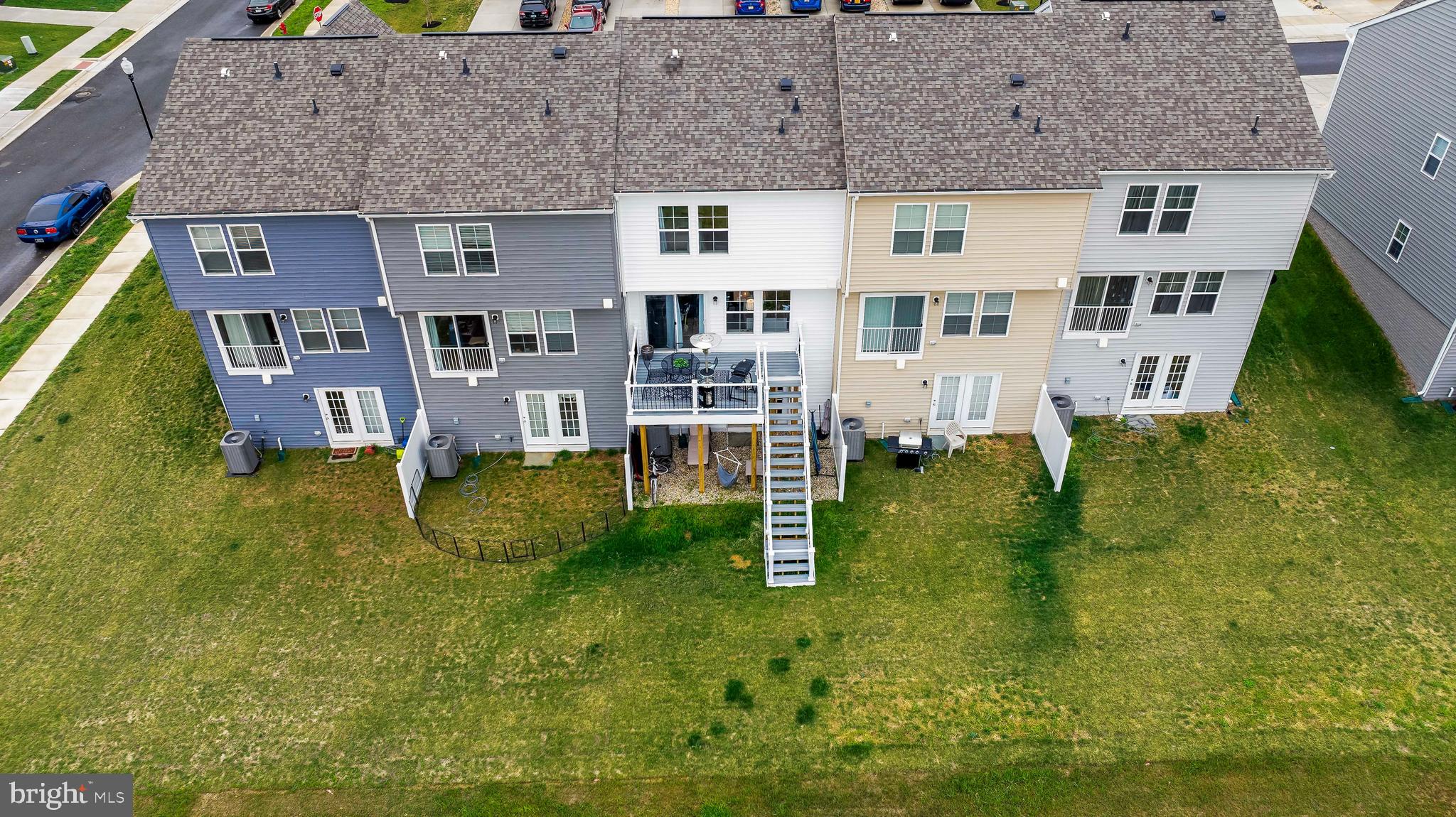 TOWNES AT TATE MANOR - Residential