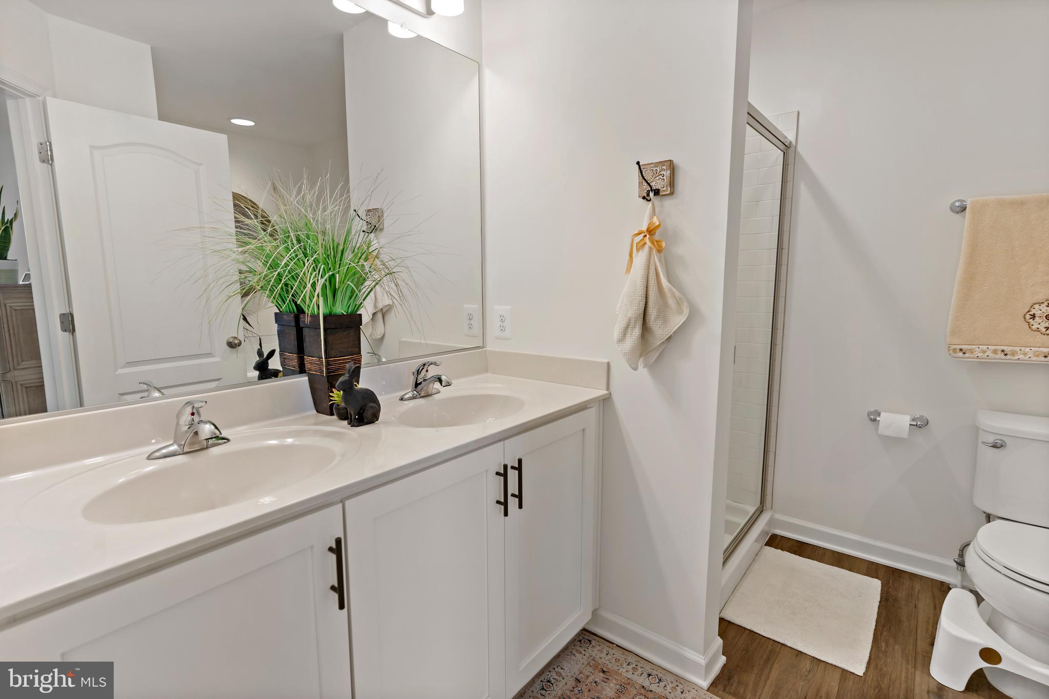 TOWNES AT TATE MANOR - Residential