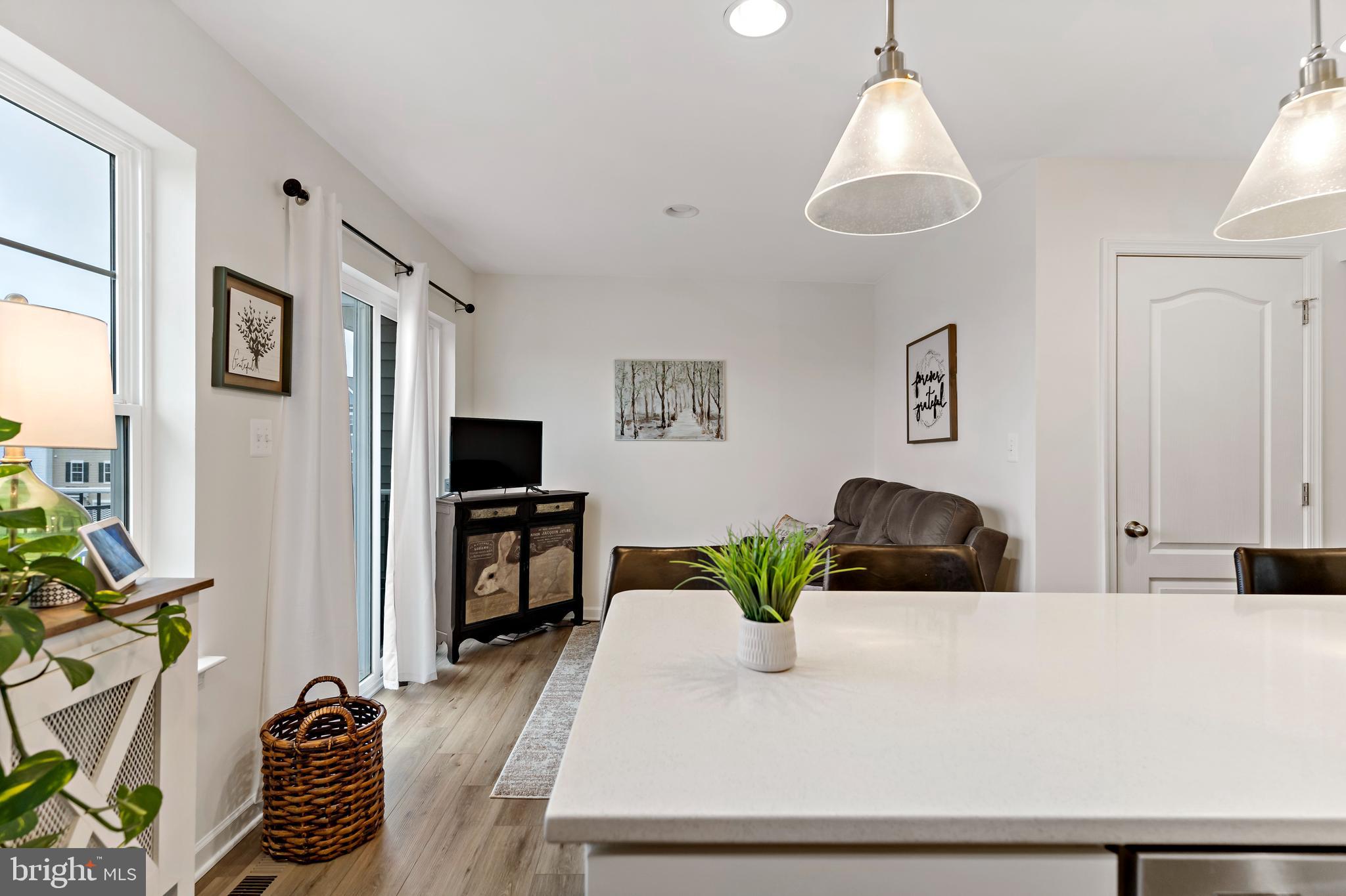 TOWNES AT TATE MANOR - Residential