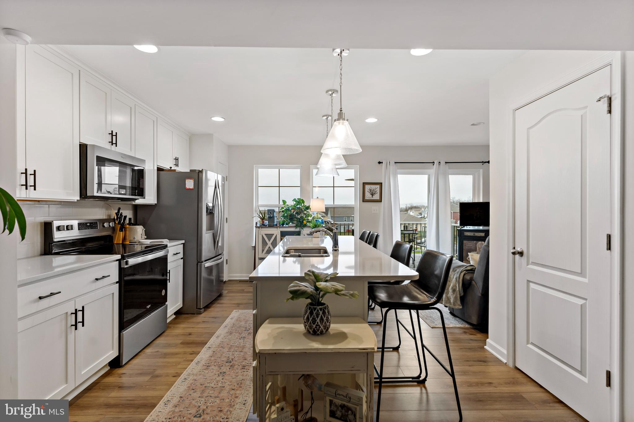 TOWNES AT TATE MANOR - Residential