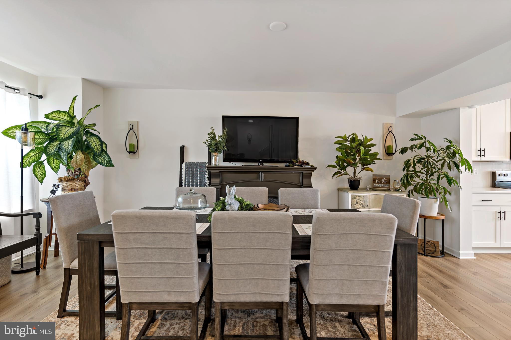 TOWNES AT TATE MANOR - Residential