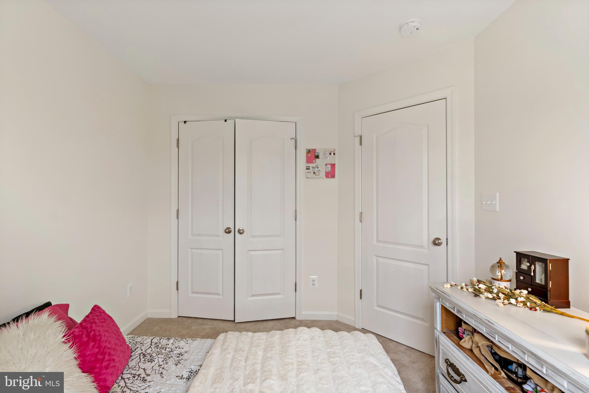 TOWNES AT TATE MANOR - Residential