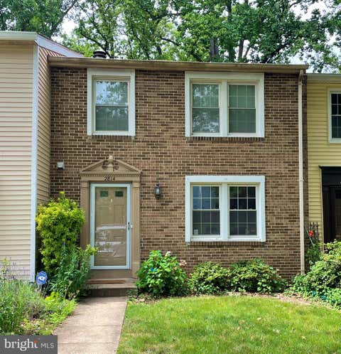 Townhouse For Sale - 2814 Raymond Court<br/> FALLS CHURCH, VA 22042