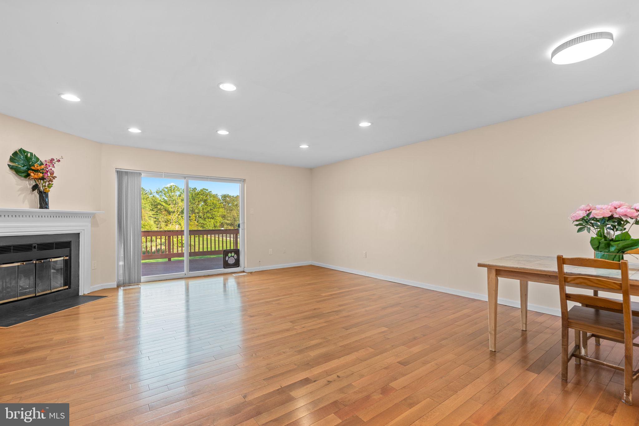 7 VALLEY CROSSING CIRCLE