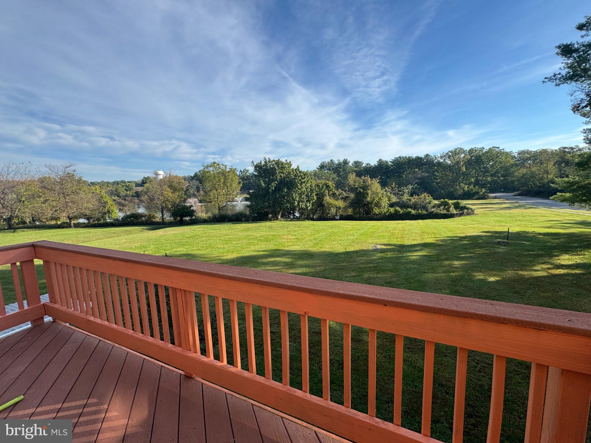 7 VALLEY CROSSING CIRCLE