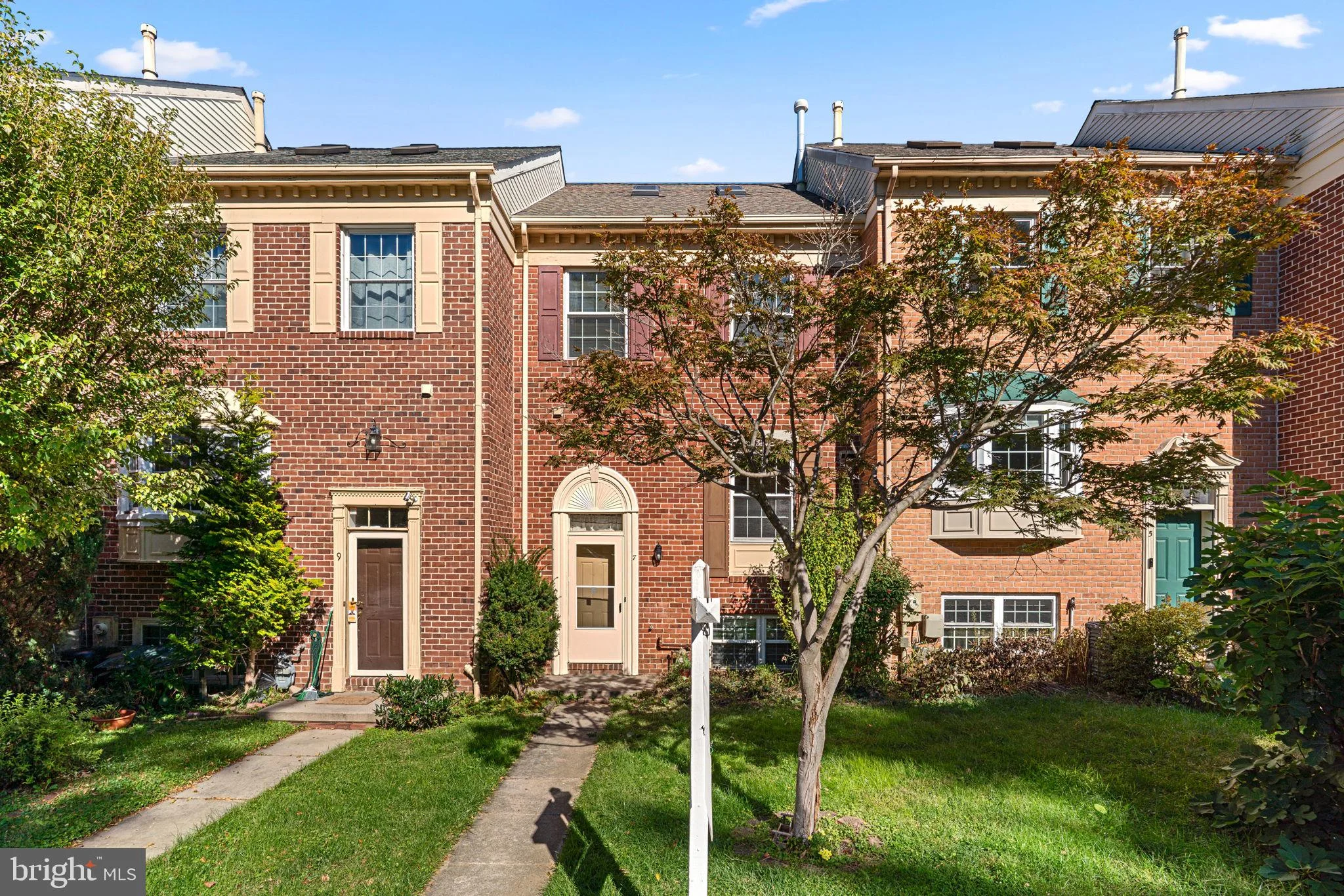 7 Valley Crossing Circle