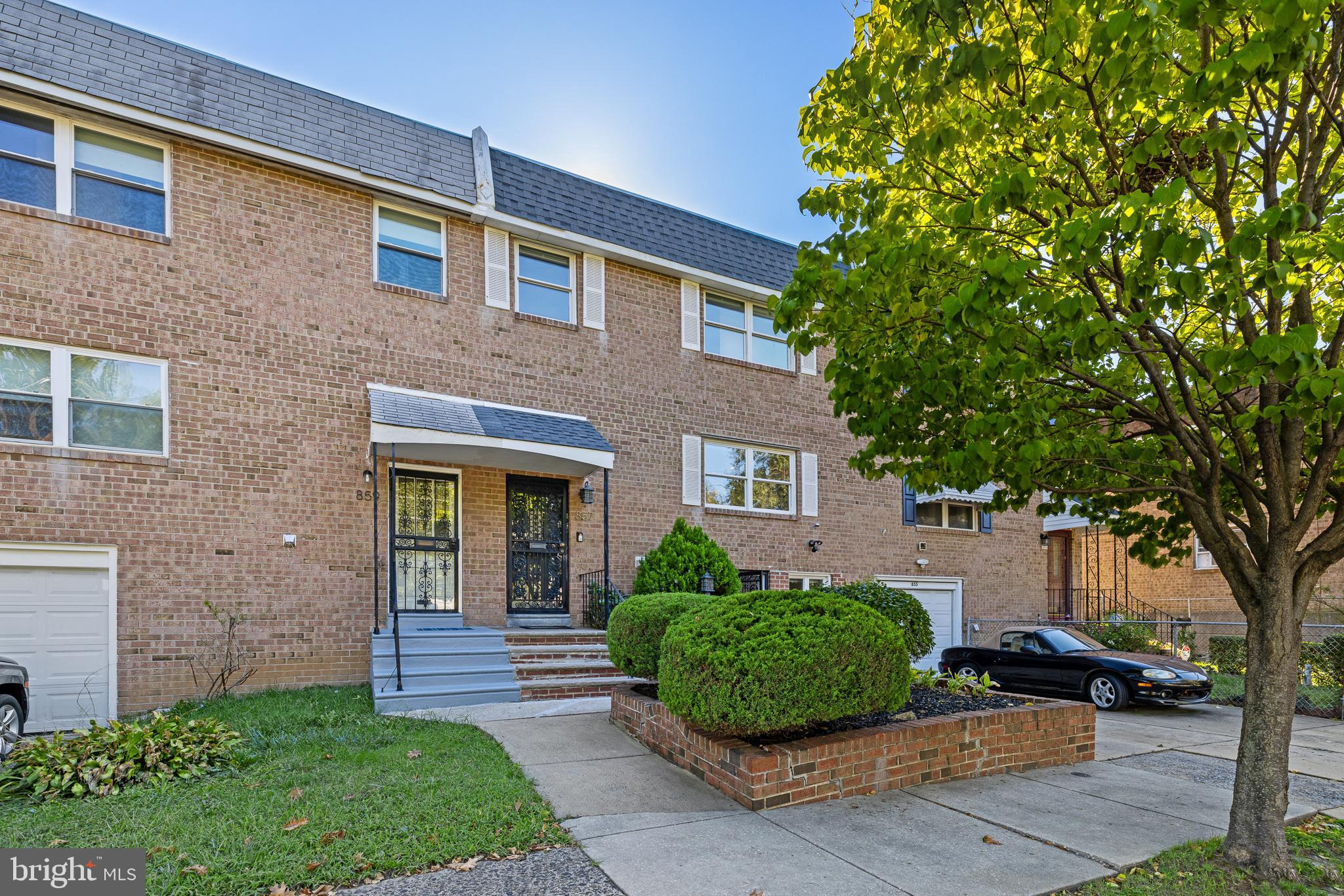 POPLAR - Residential Lease