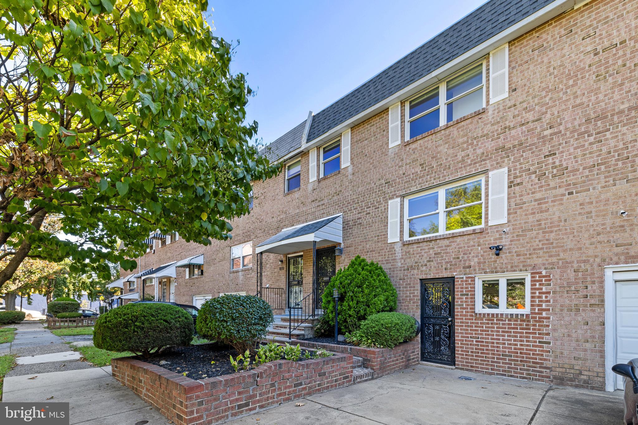 POPLAR - Residential Lease