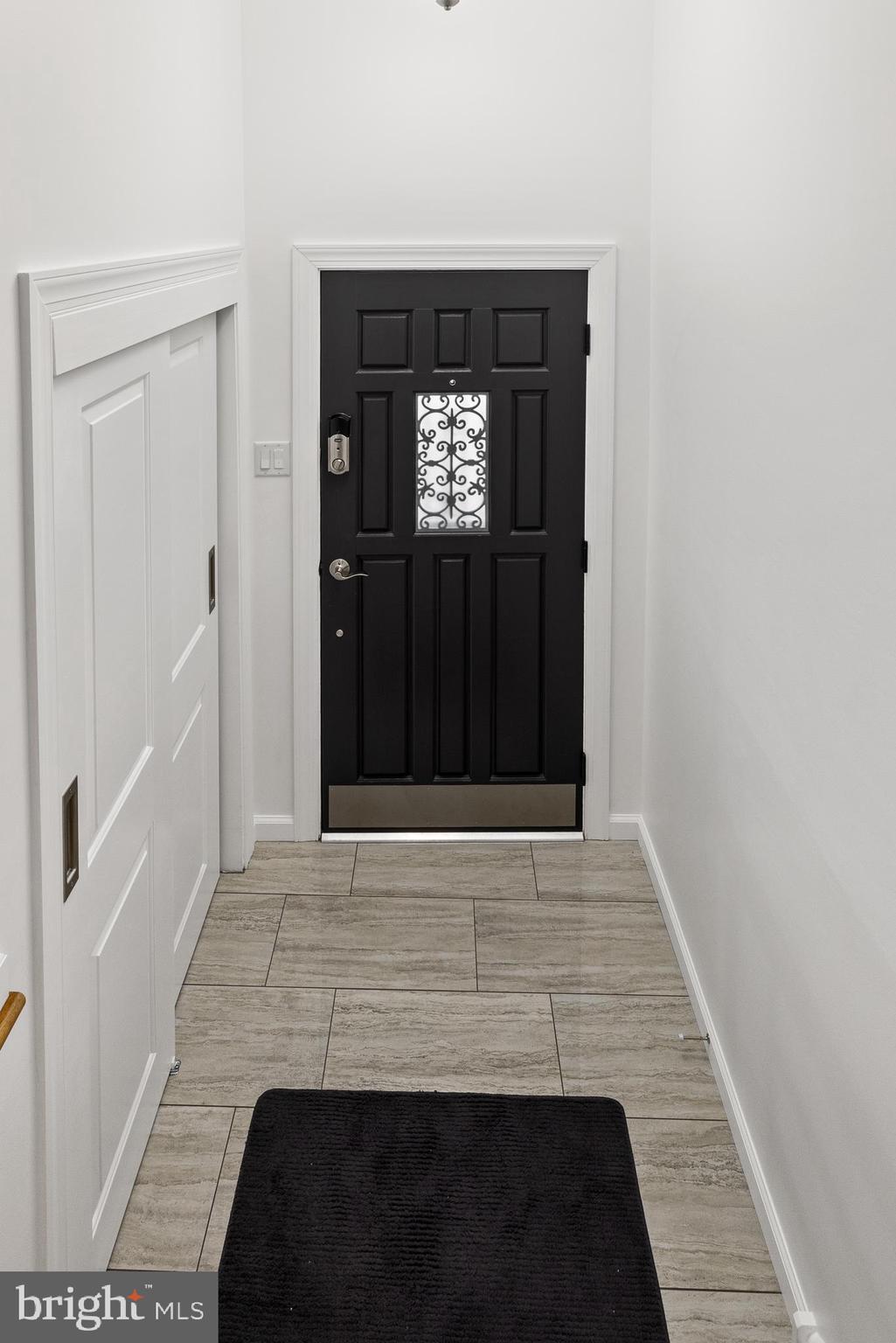 POPLAR - Residential Lease