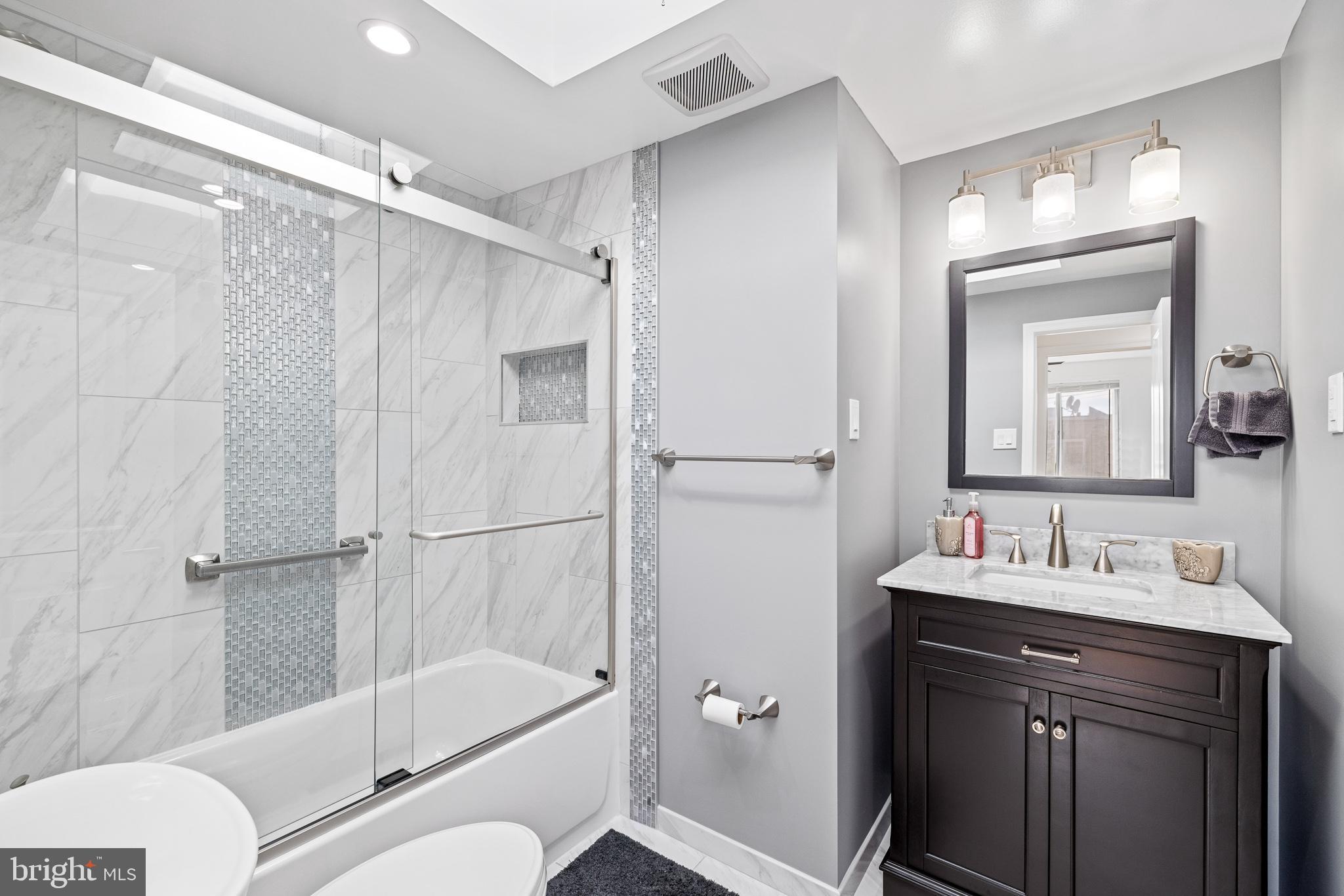 POPLAR - Residential Lease